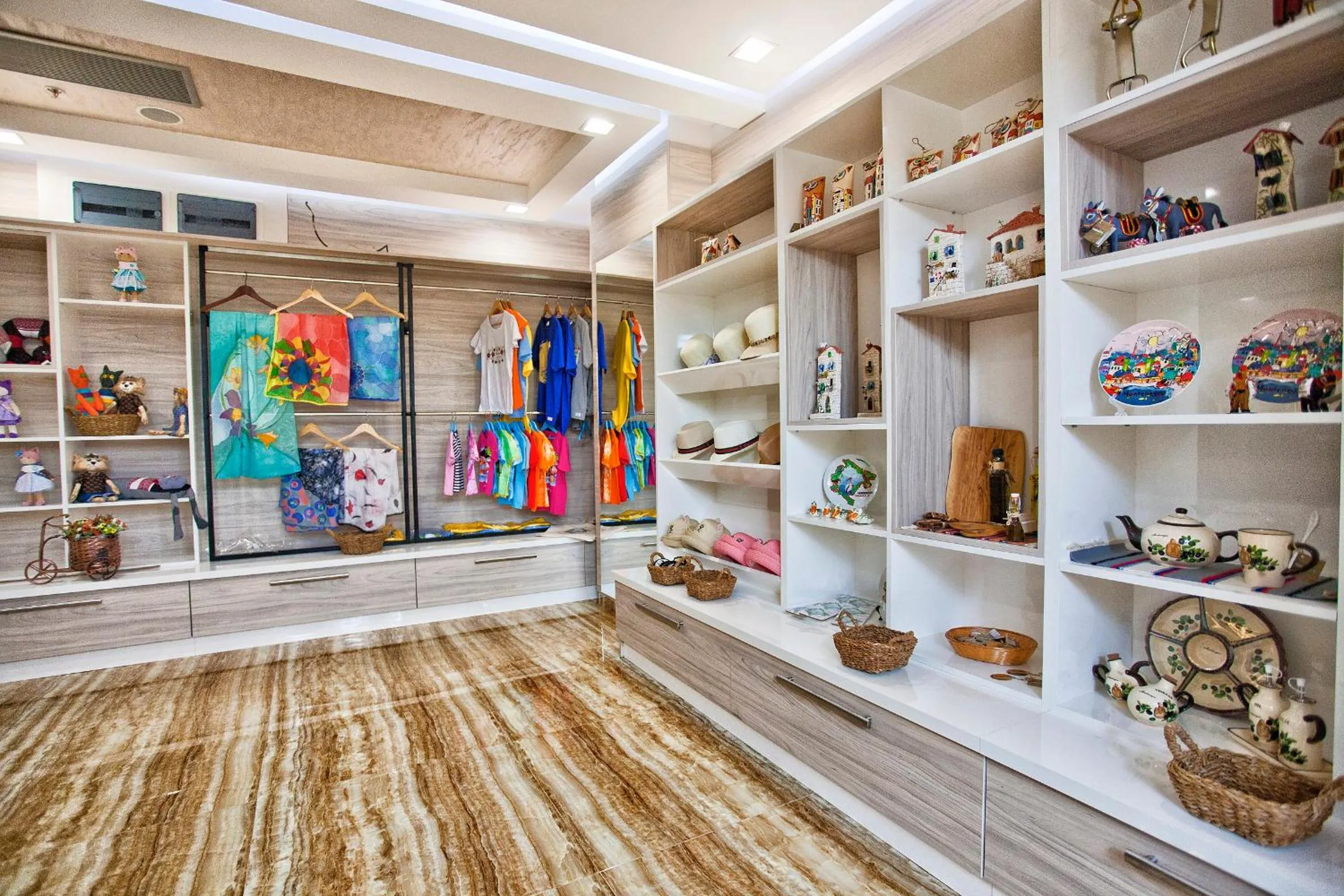 On-site shops in Wellness & Spa Hotel ACD