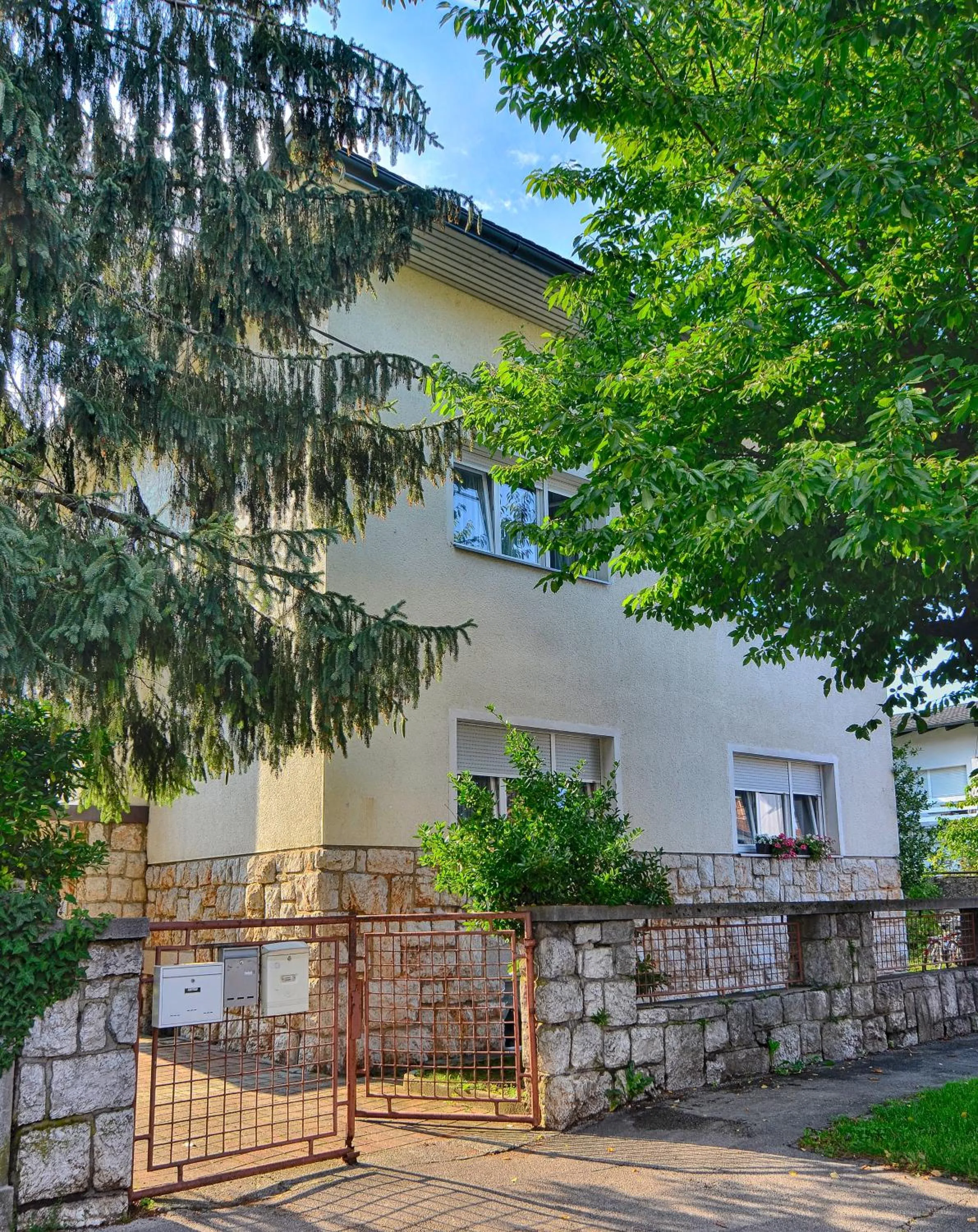 Property building in Family Guesthouse GreenSLO