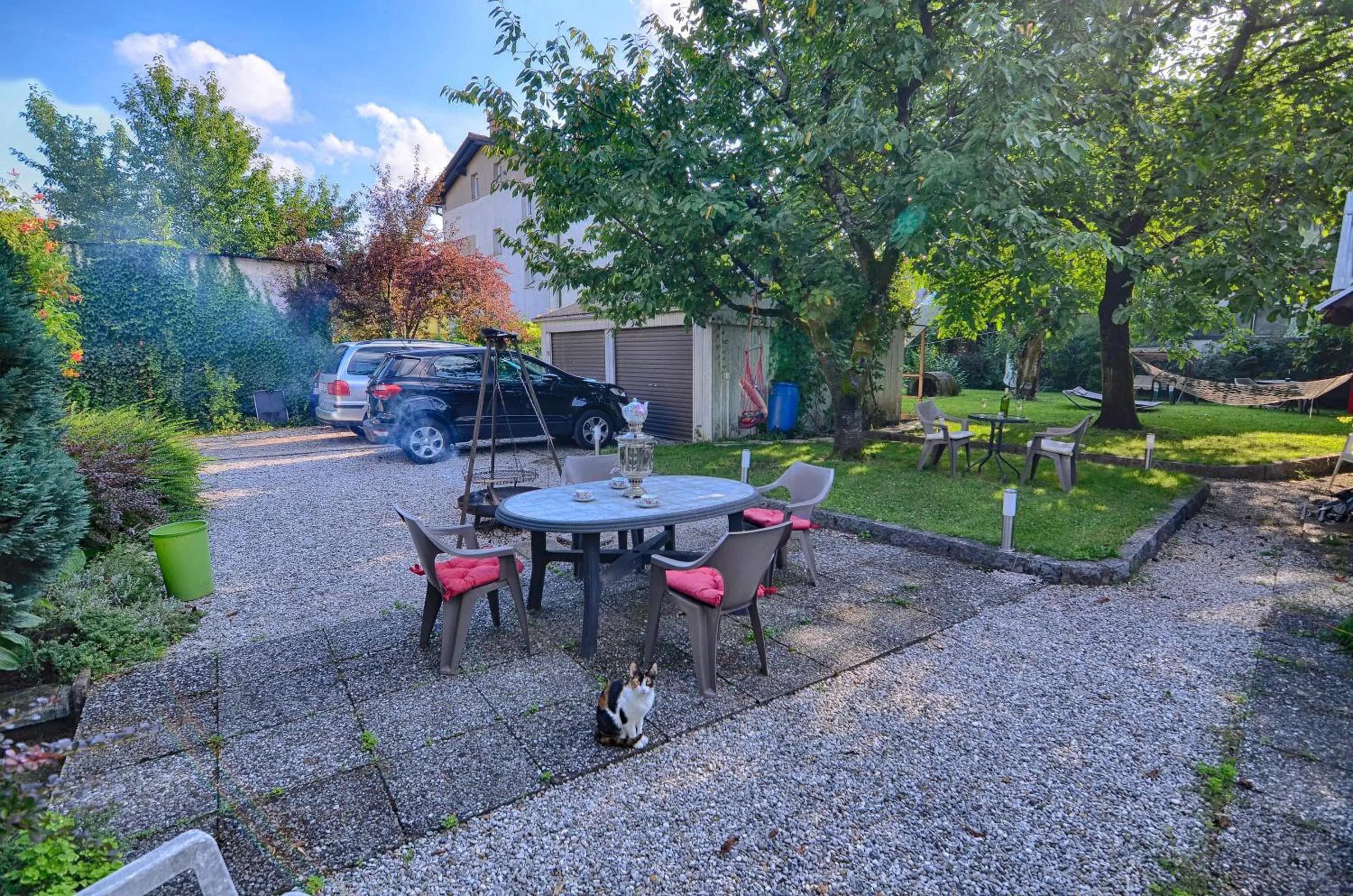 Communal lounge/ TV room in Family Guesthouse GreenSLO