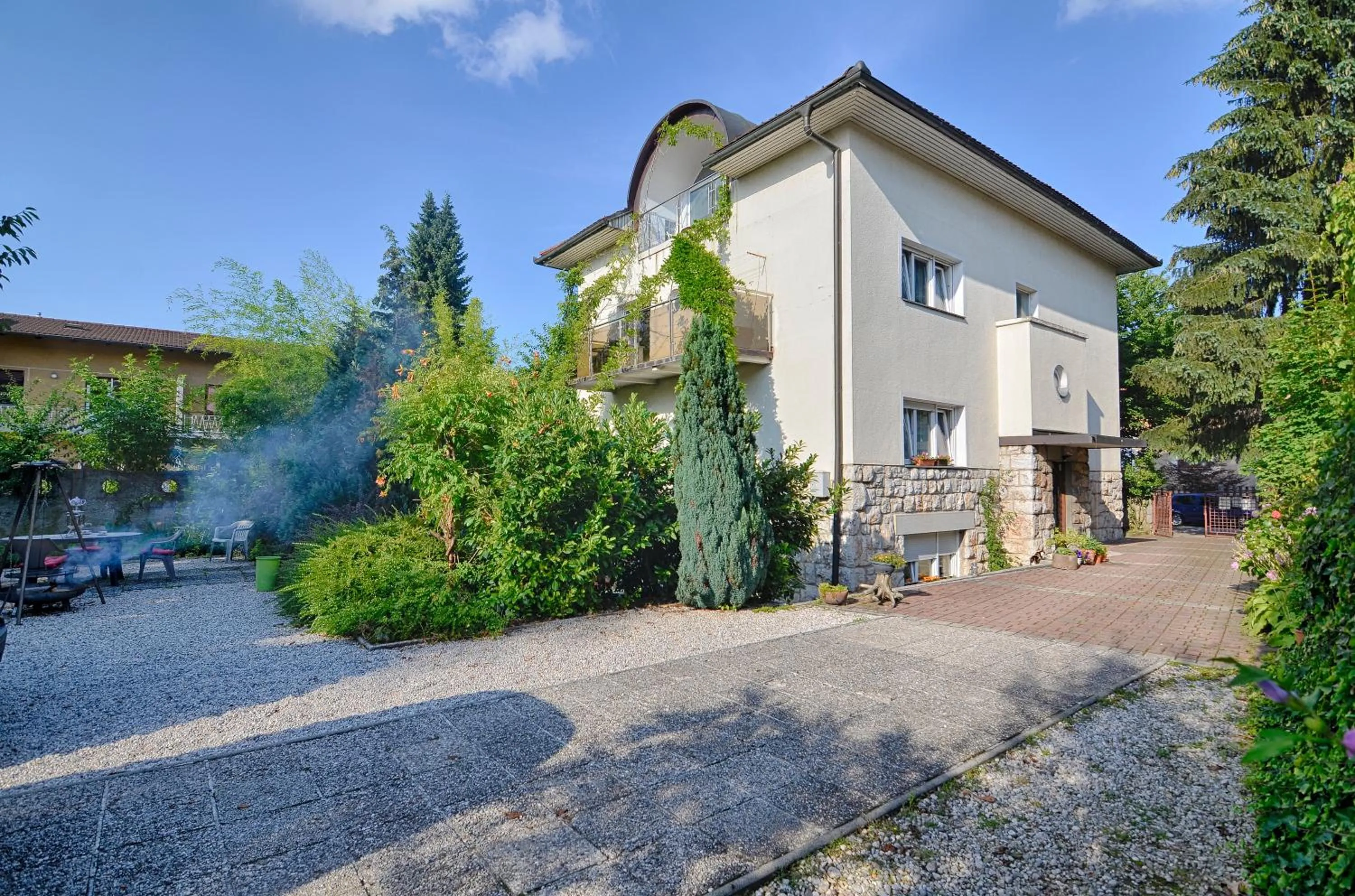 Property building in Family Guesthouse GreenSLO