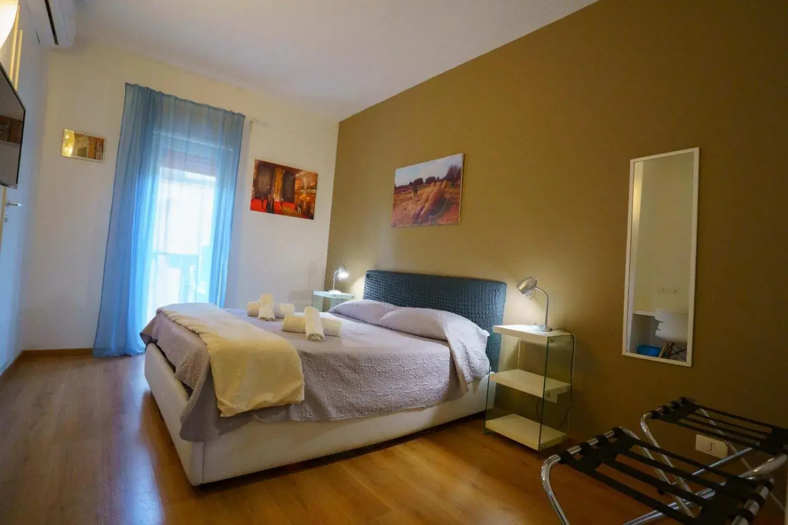 Double Room in B&B Porta di Ponte Double Room in B&B Porta di Ponte