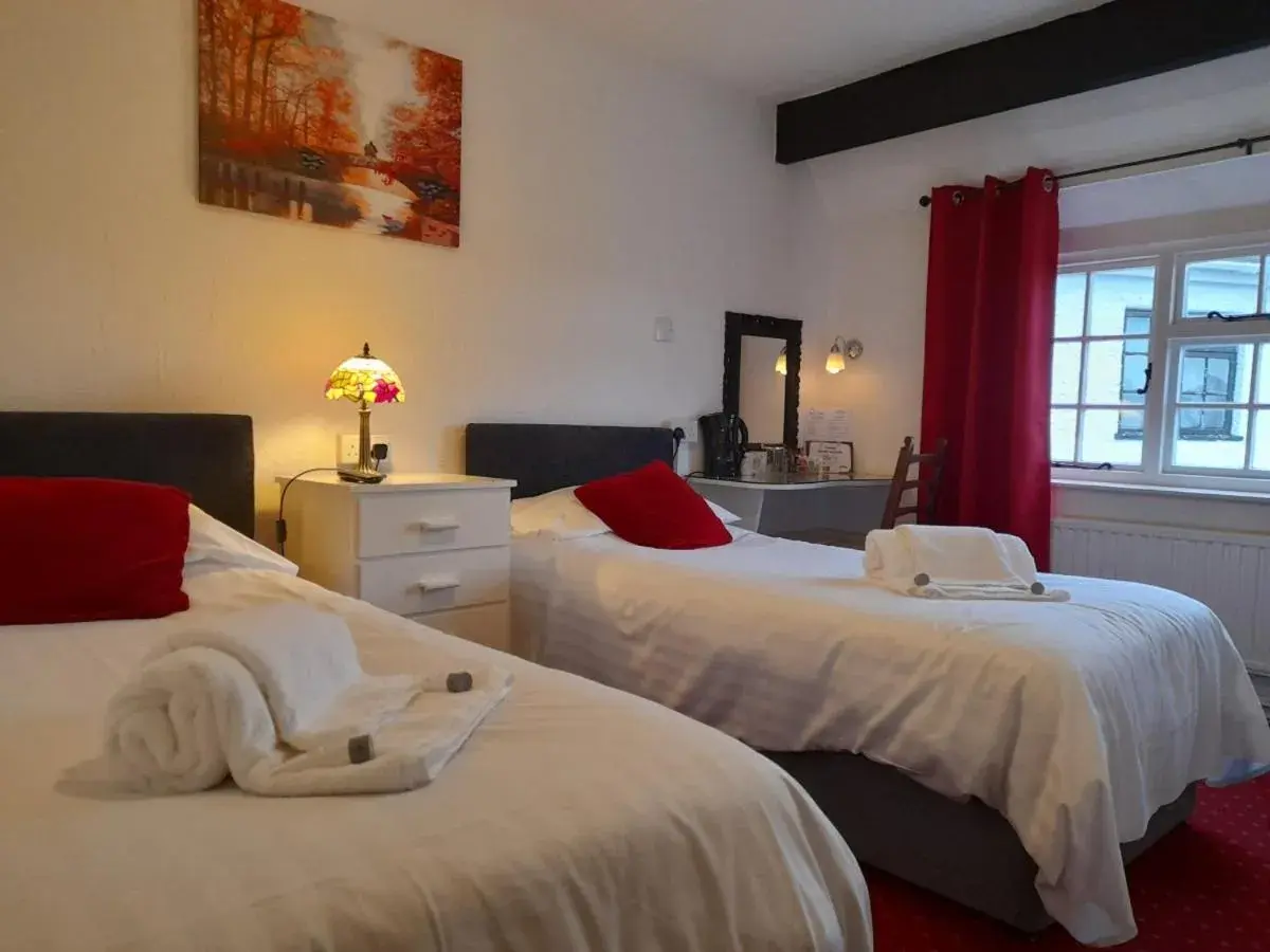 Bed in The Weary Friar Inn Bed in The Weary Friar Inn