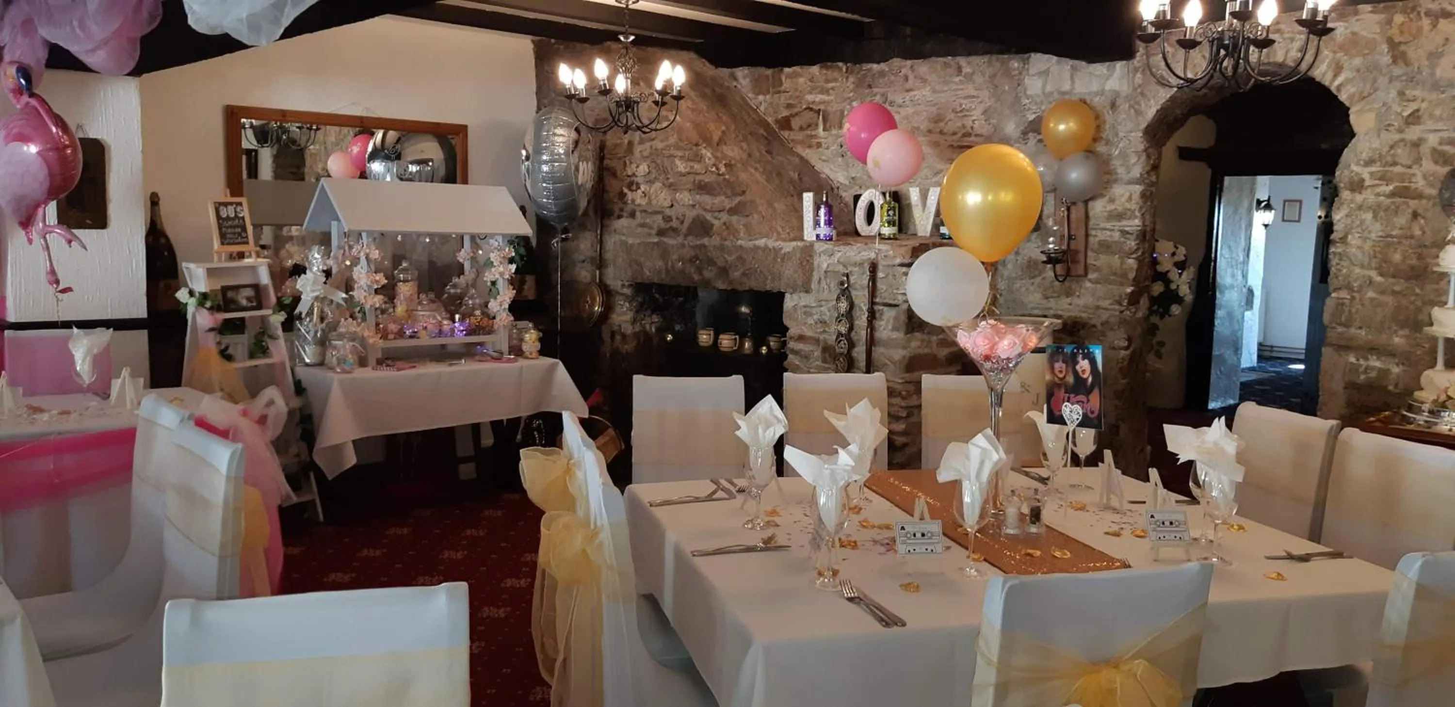 Restaurant/places to eat in The Weary Friar Inn