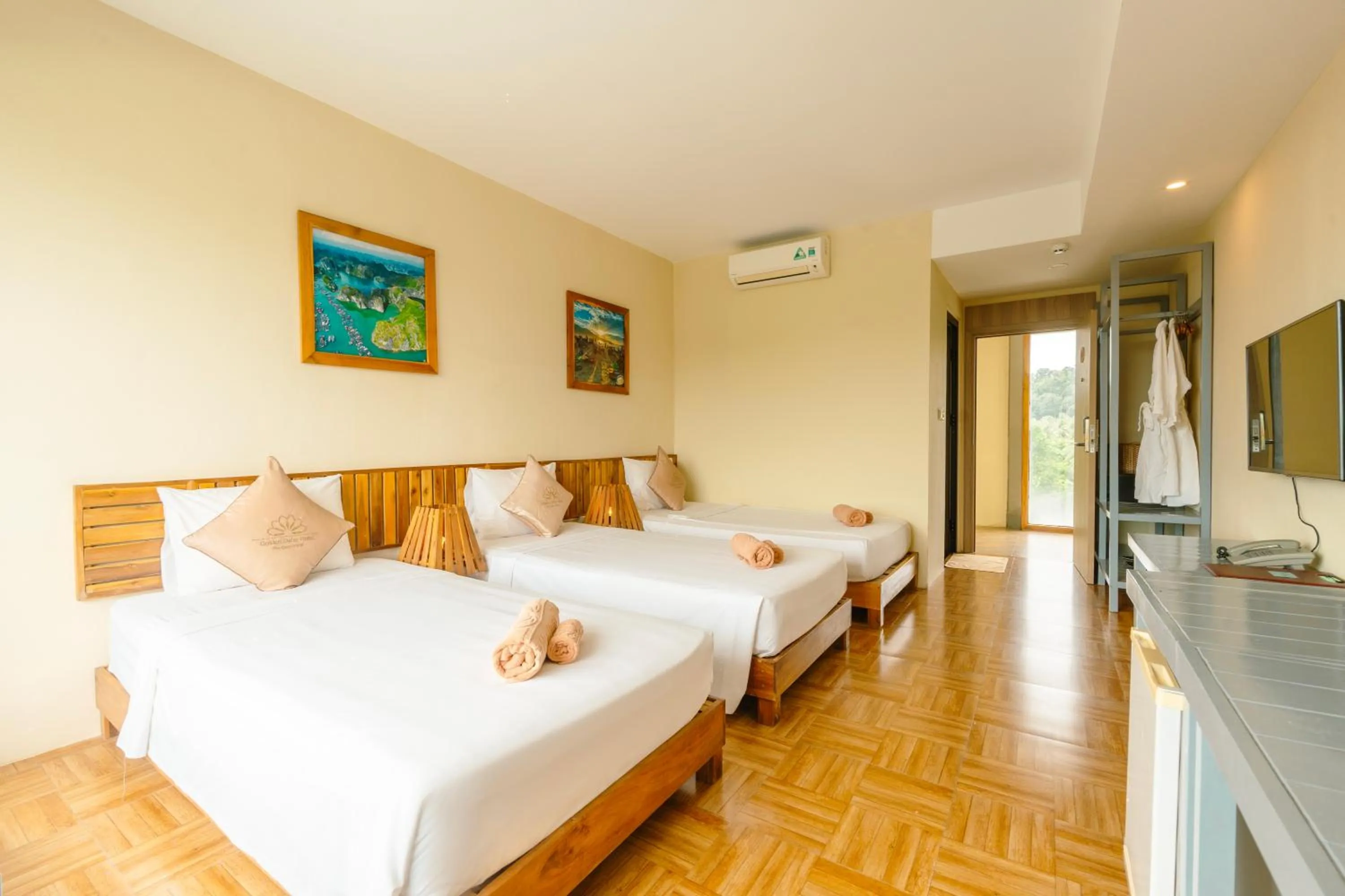 Bedroom, Bed in Golden Daisy Hotel Phu Quoc