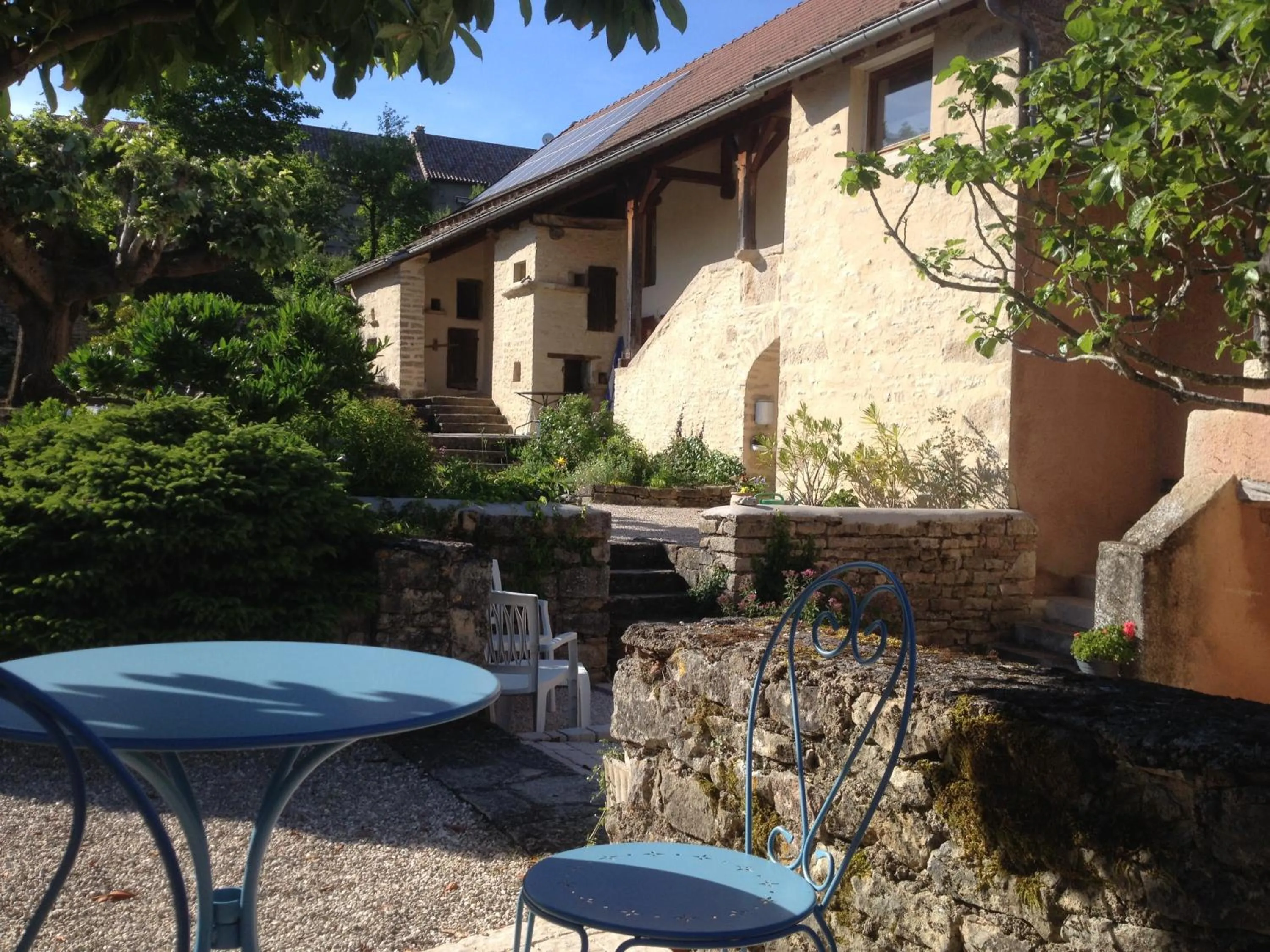 Facade/entrance in Chez Sylvie et Thierry