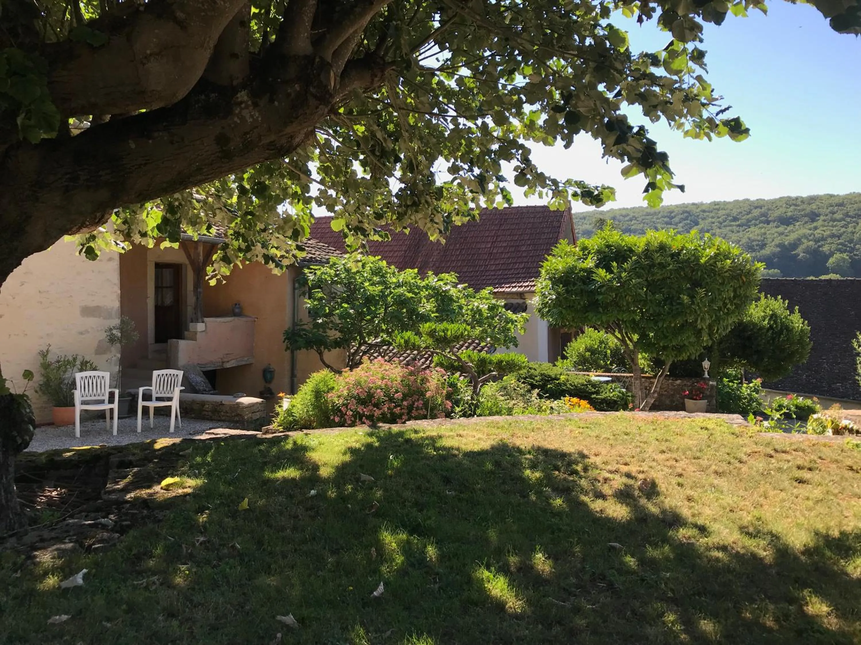 Garden view in Chez Sylvie et Thierry