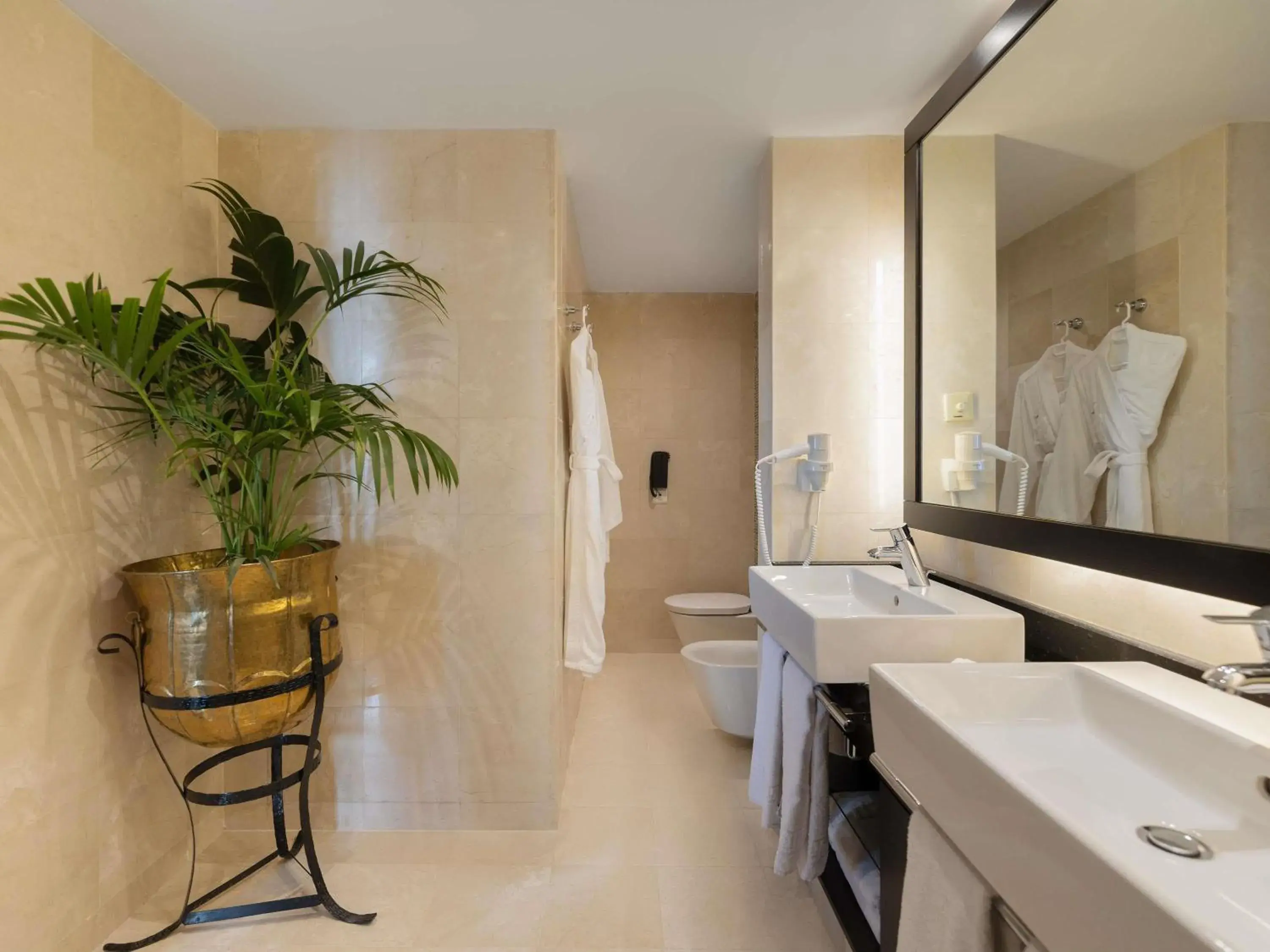 Bedroom in Mövenpick Resort Petra Bedroom in Mövenpick Resort Petra