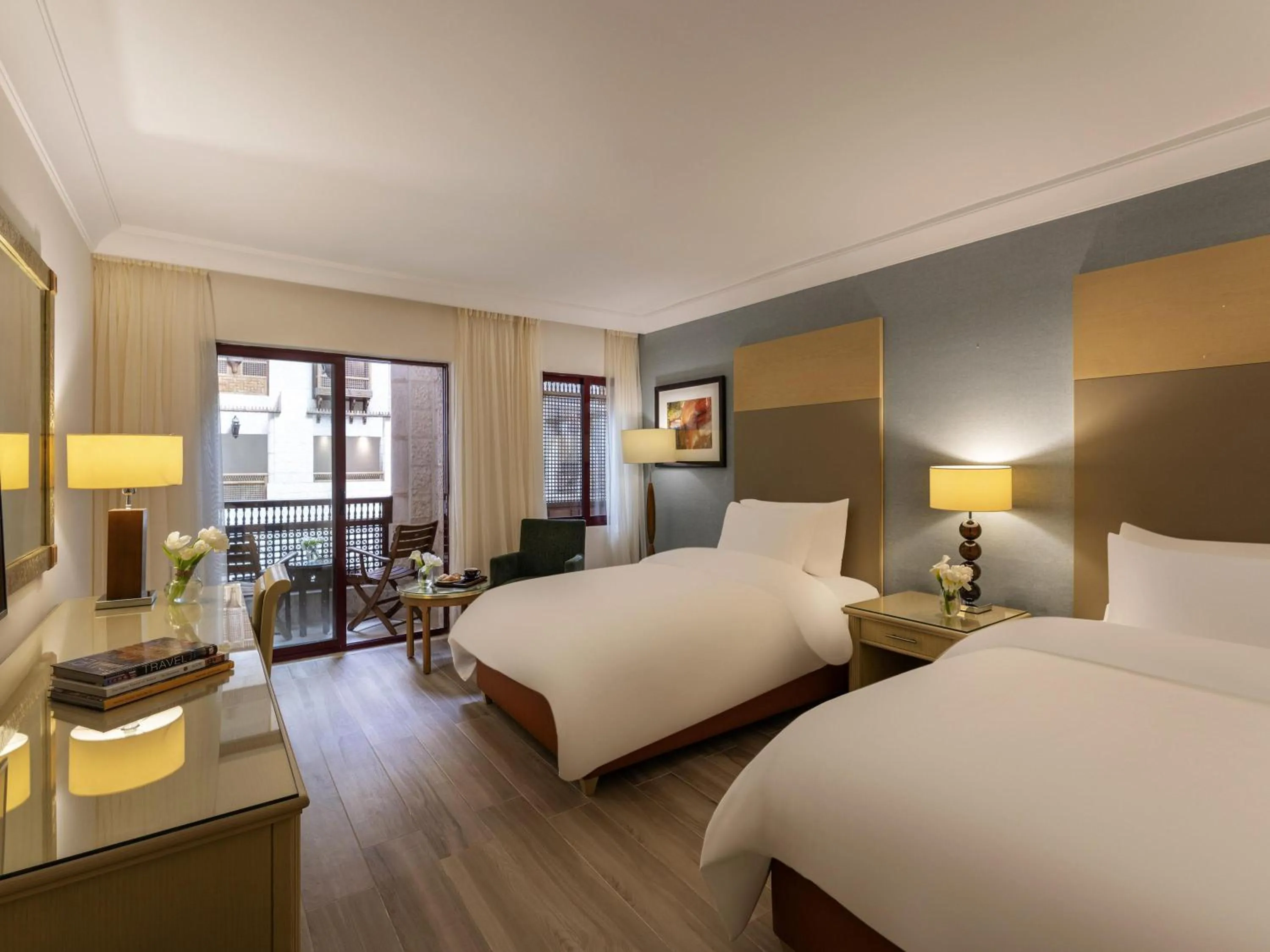 Bedroom, Bed in Mövenpick Resort Petra