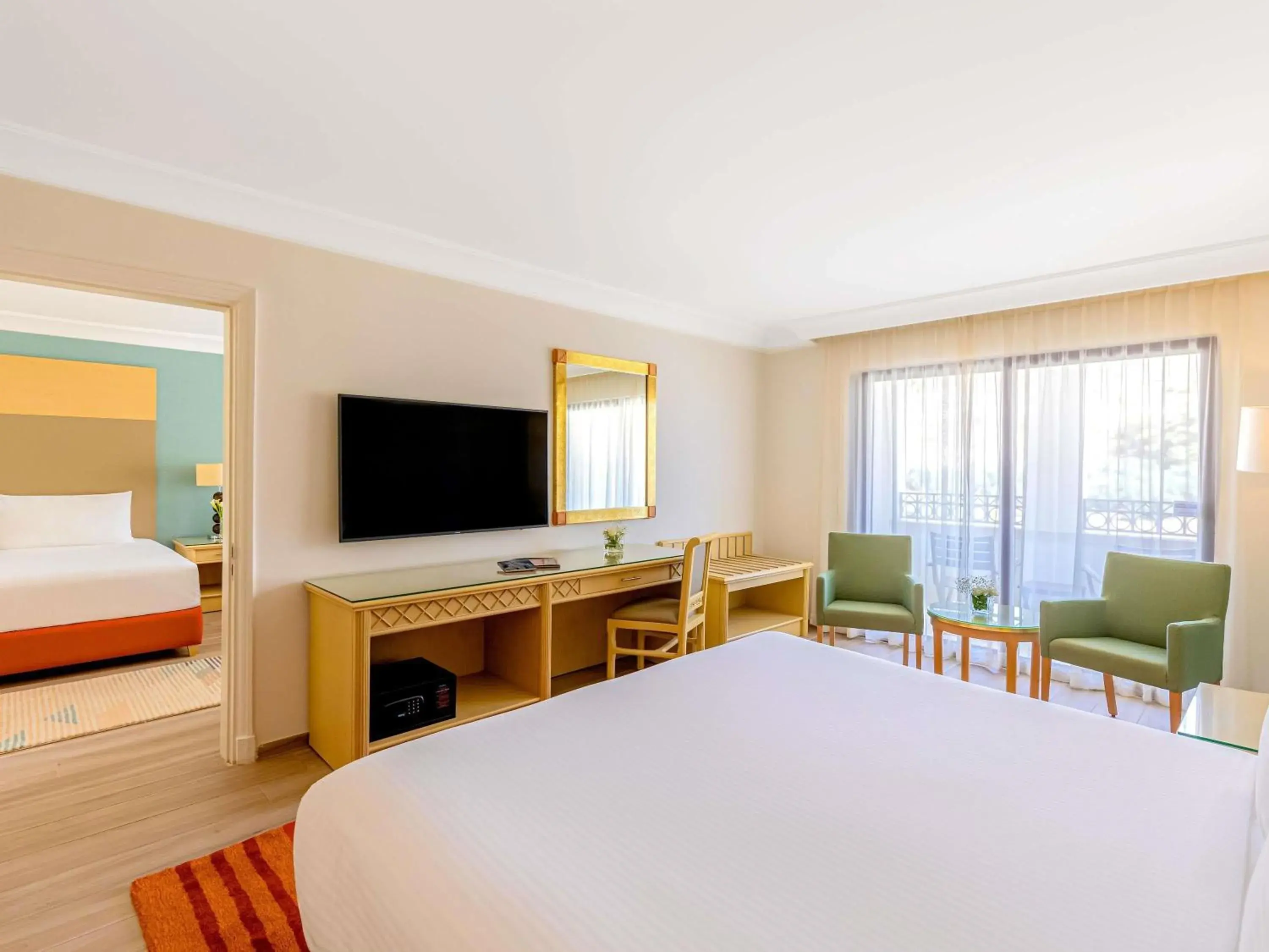 Bedroom, Bed in Mövenpick Resort Petra Bedroom, Bed in Mövenpick Resort Petra