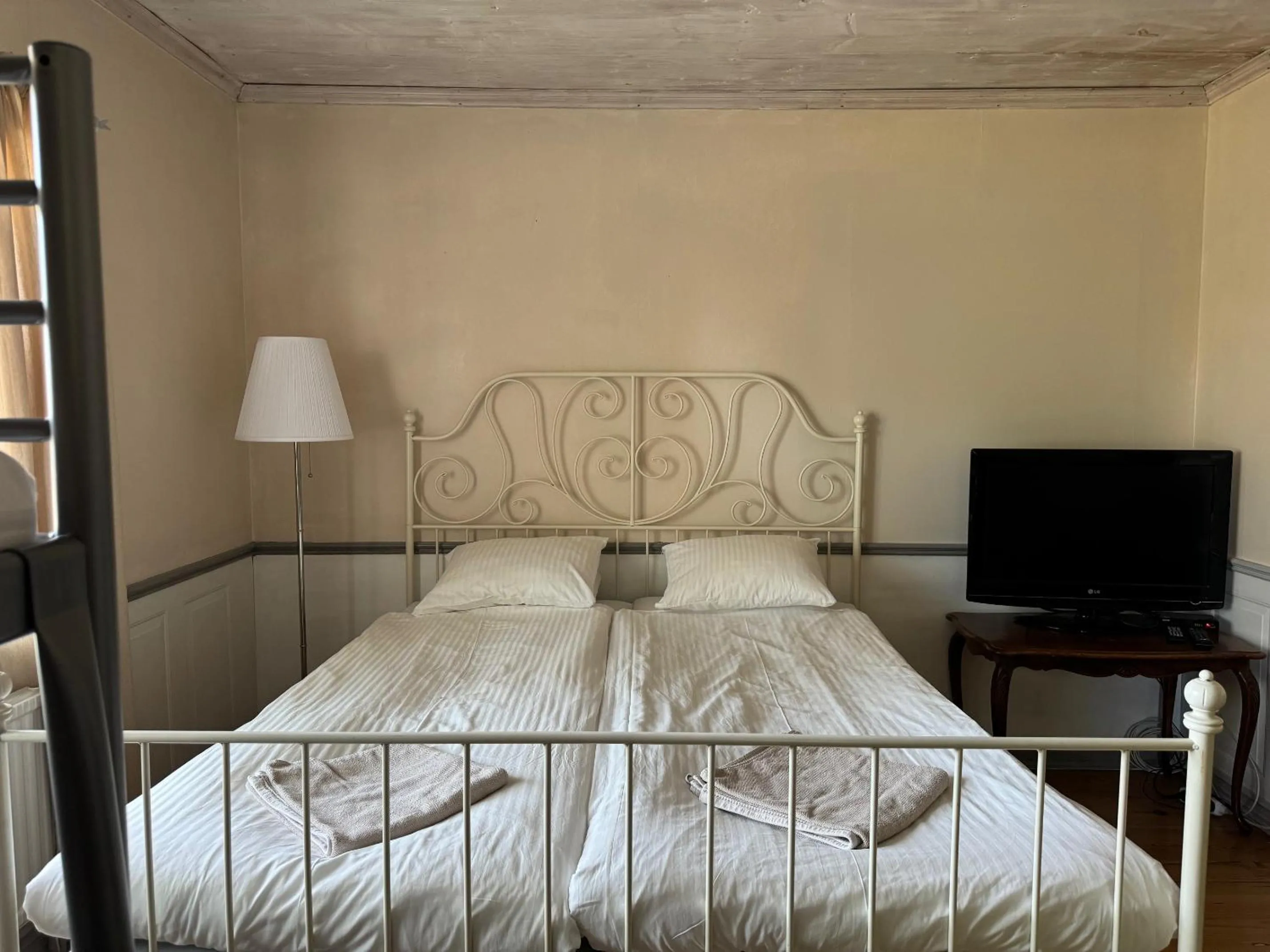 Hallagårdens B&B