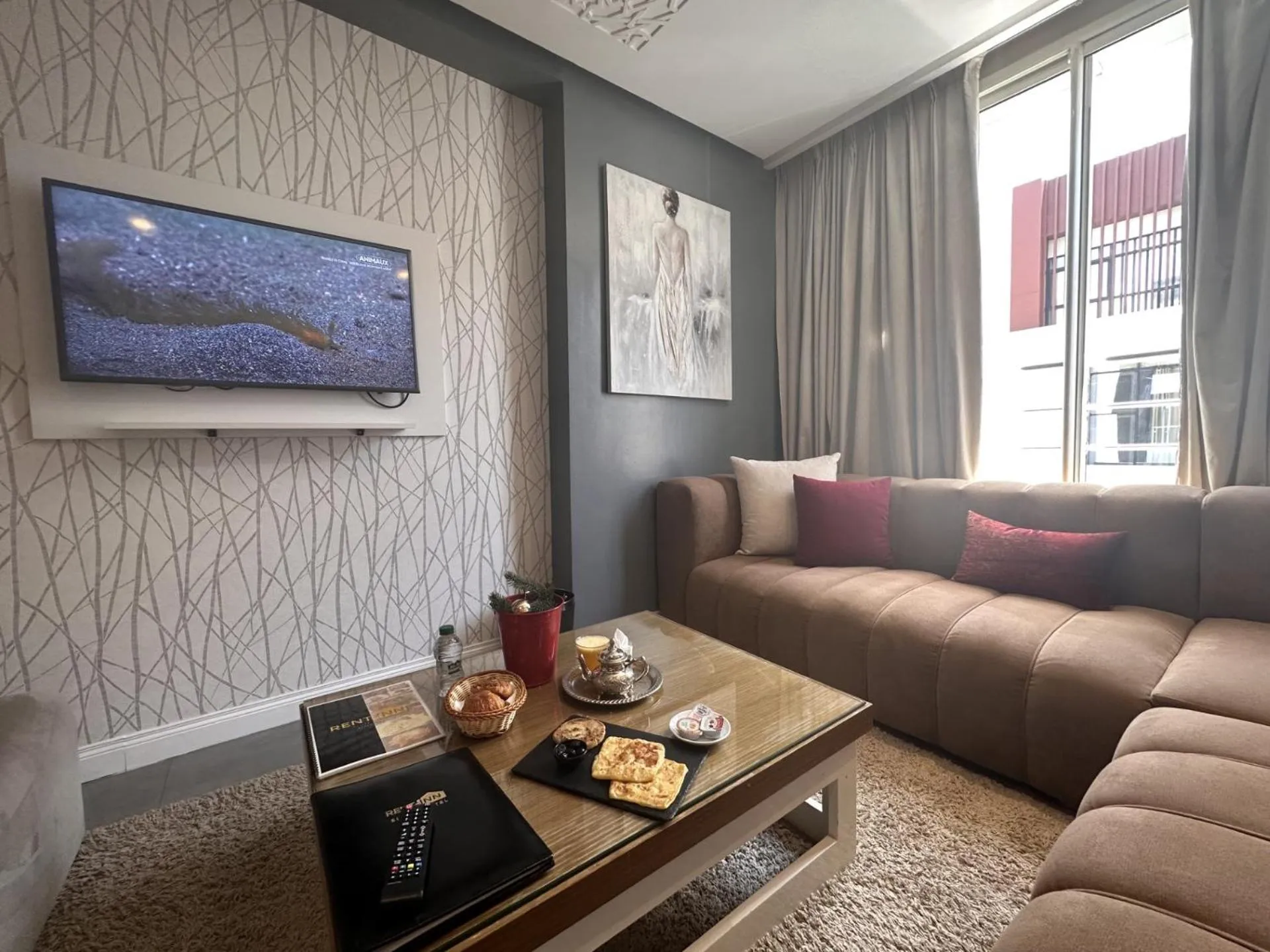 Living room in RENT-INN Suites Hotel