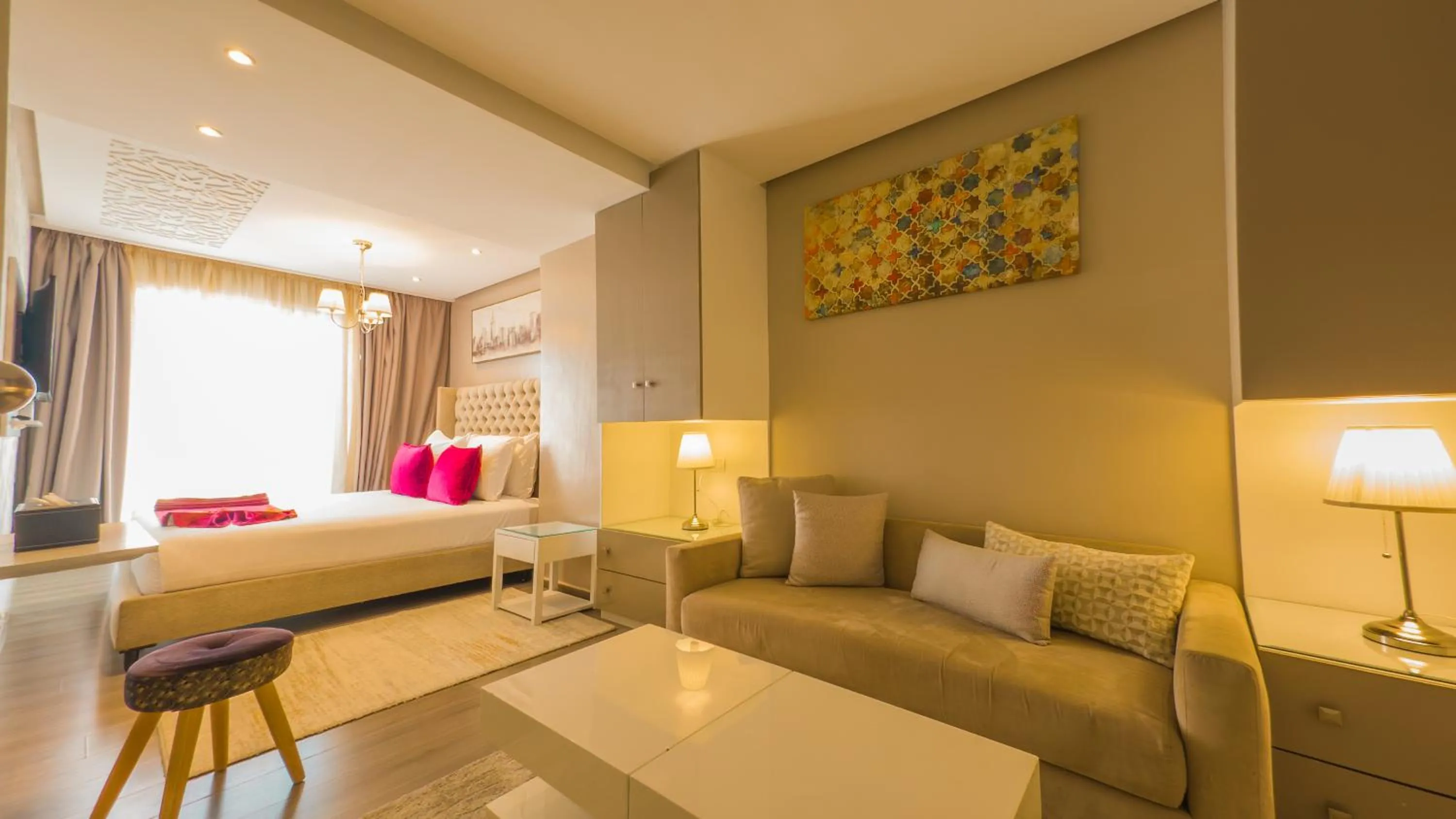 Bedroom in RENT-INN Suites Hotel