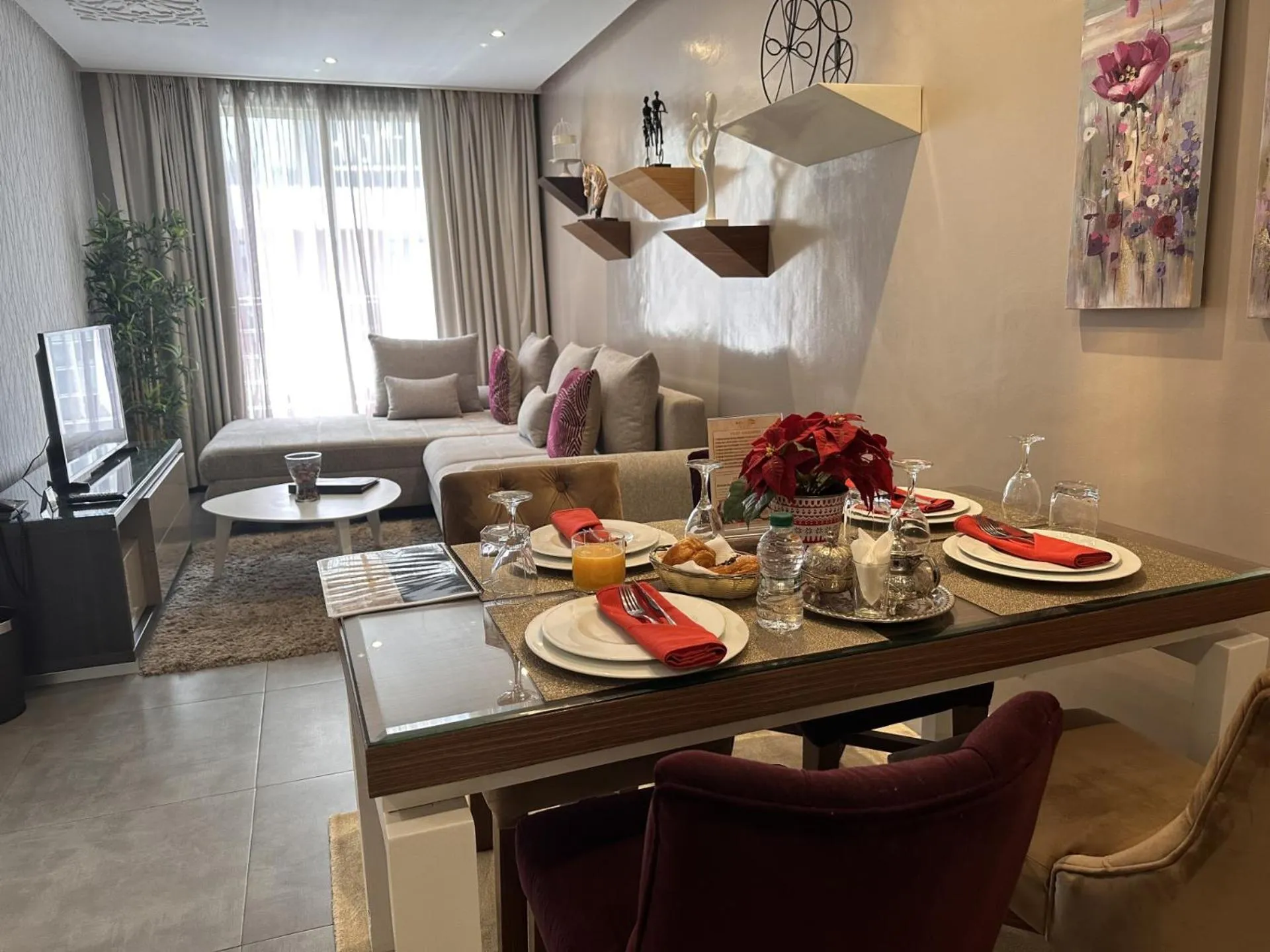 Living room in RENT-INN Suites Hotel