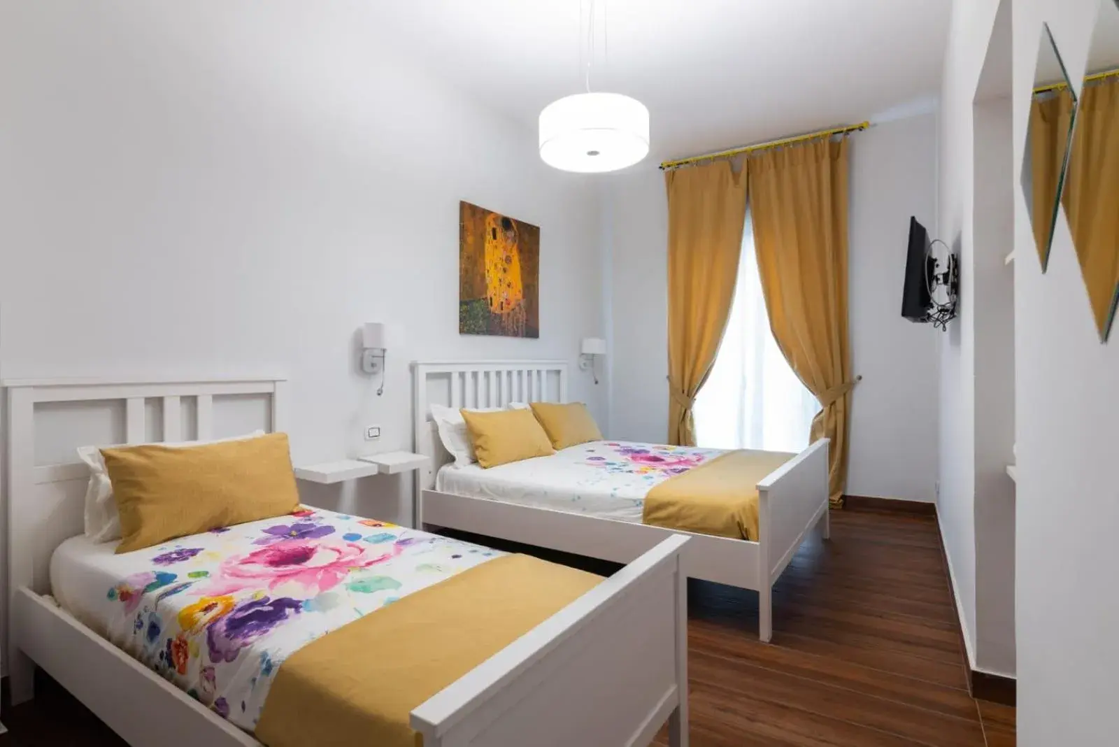 Triple Room with Balcony in B&B Marina di Ortigia Triple Room with Balcony in B&B Marina di Ortigia