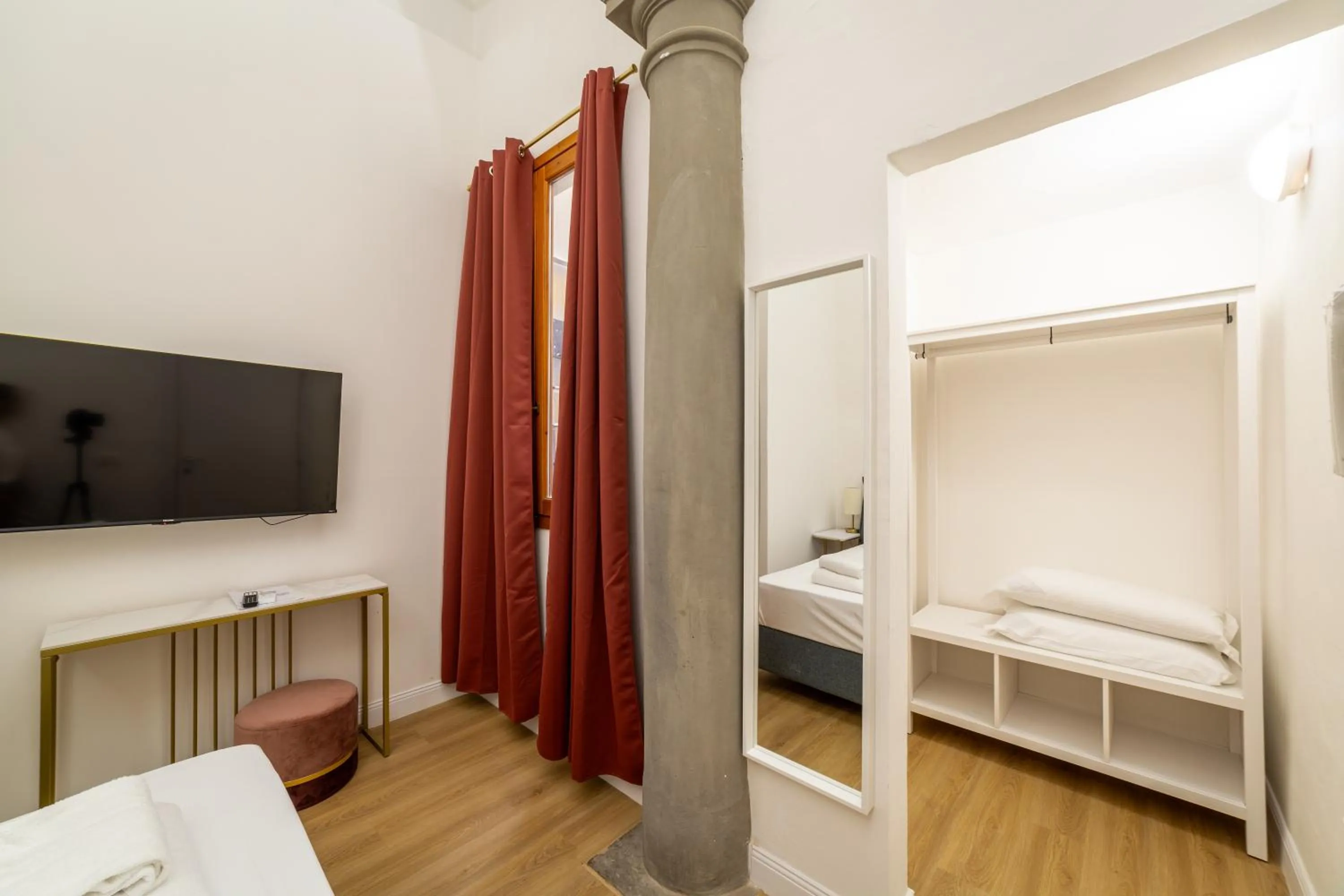 Bedroom, Bed in Residenza d'Epoca Galleria dell'Accademia