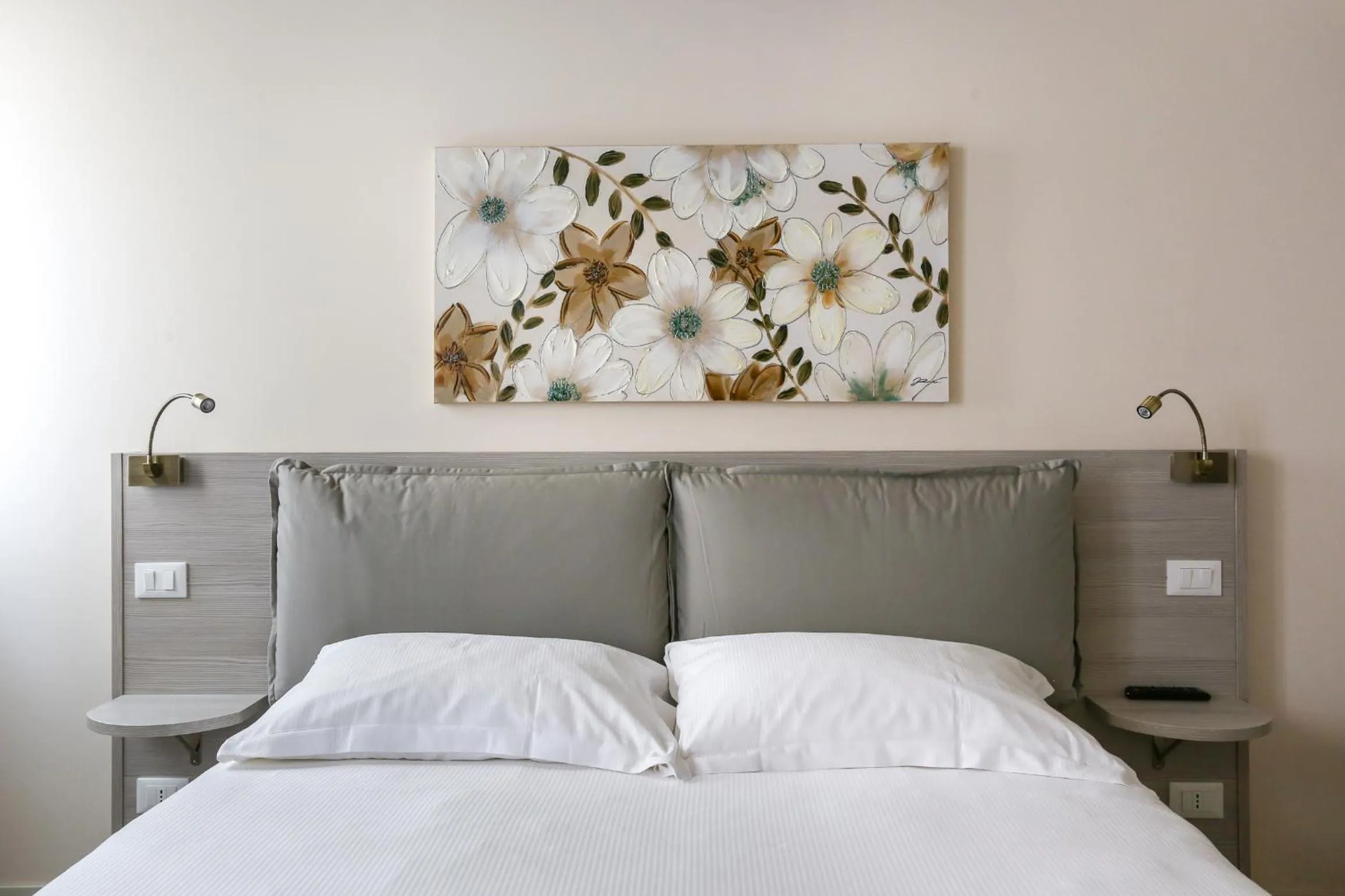 Bed in Rialto Suite 1602