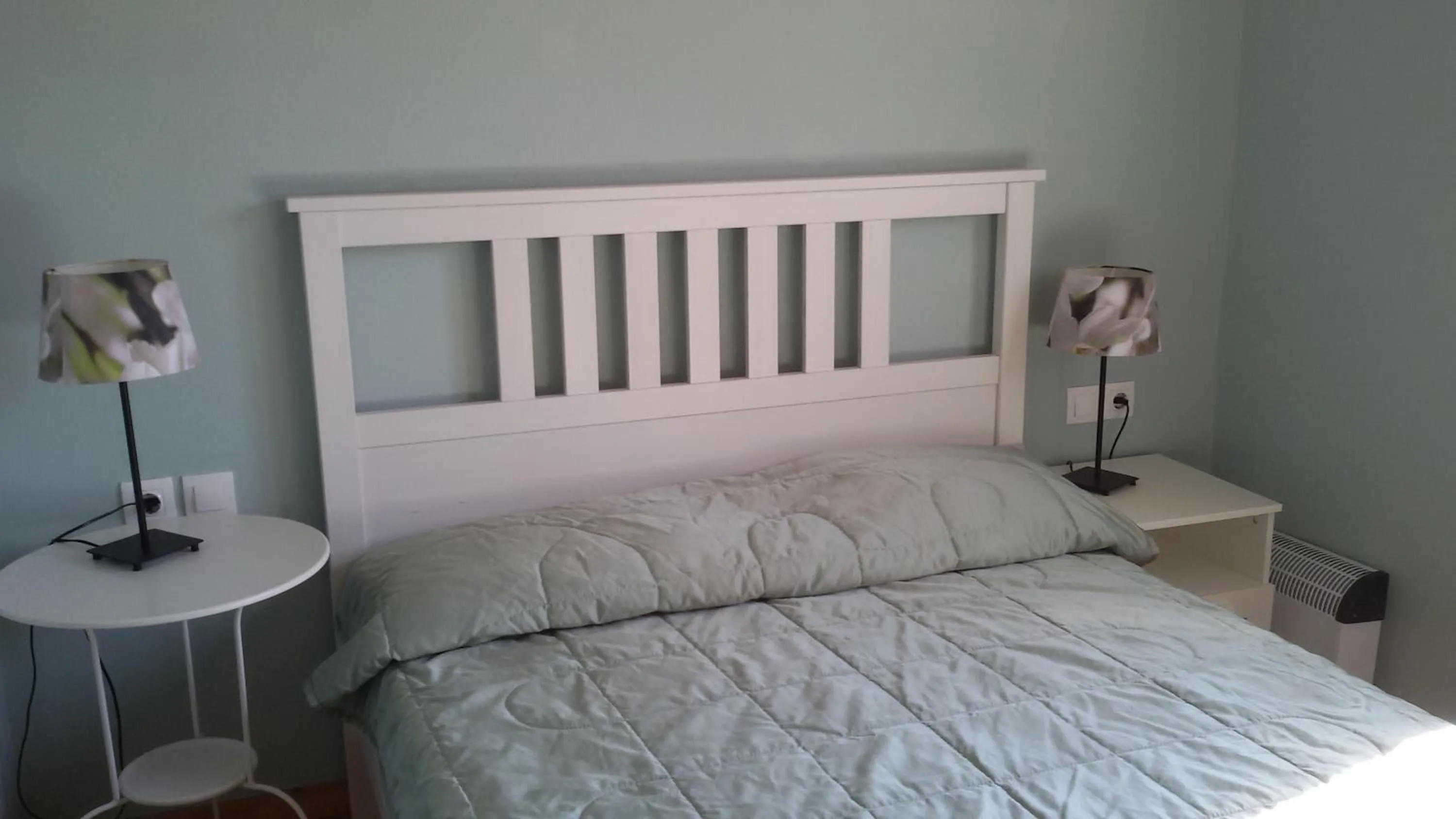 Bedroom, Bed in Shambala Apartments