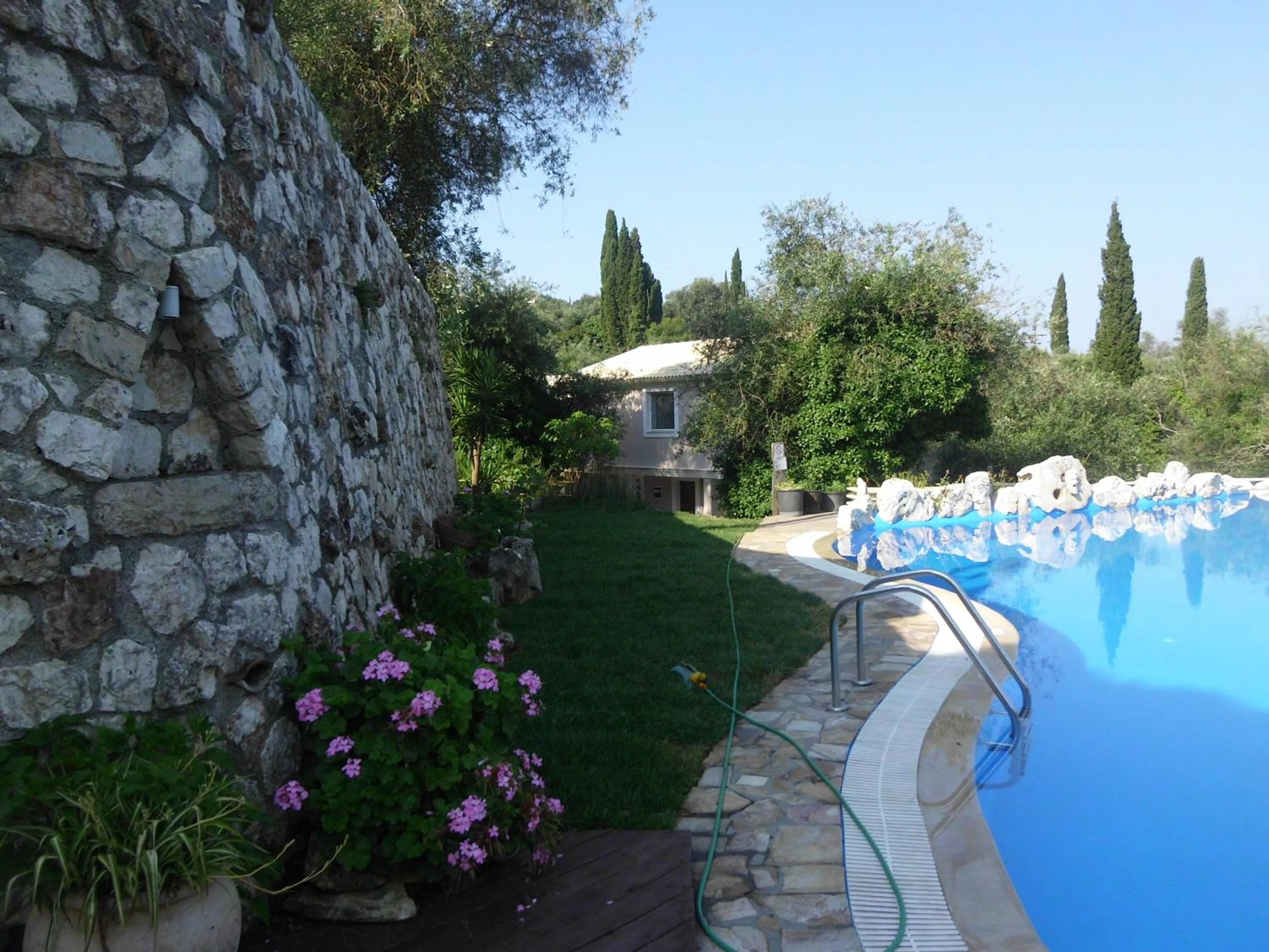 Shambala Apartments