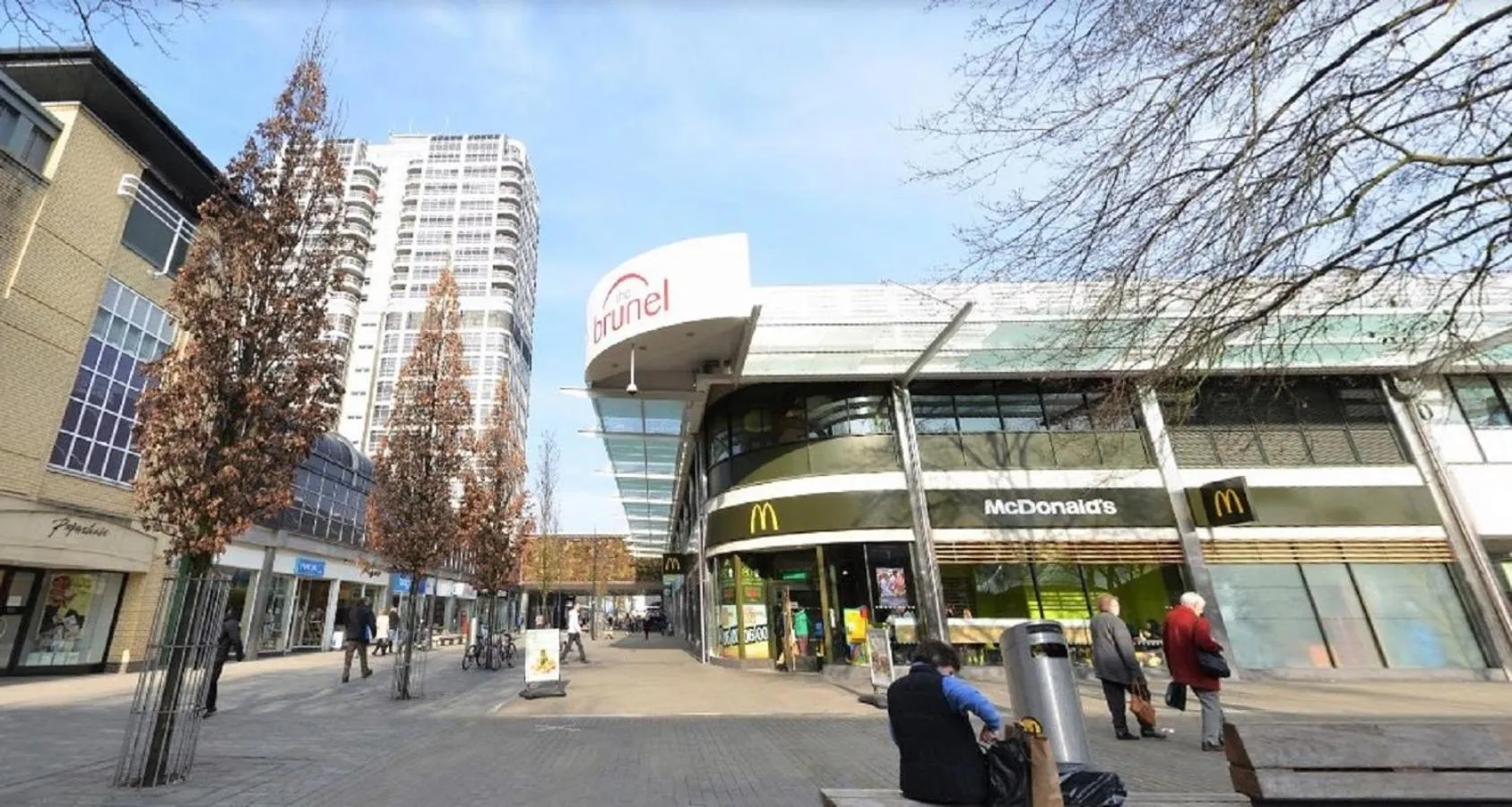 Shopping Area in Swindon City Centre Duplex - EnterCloud9SA