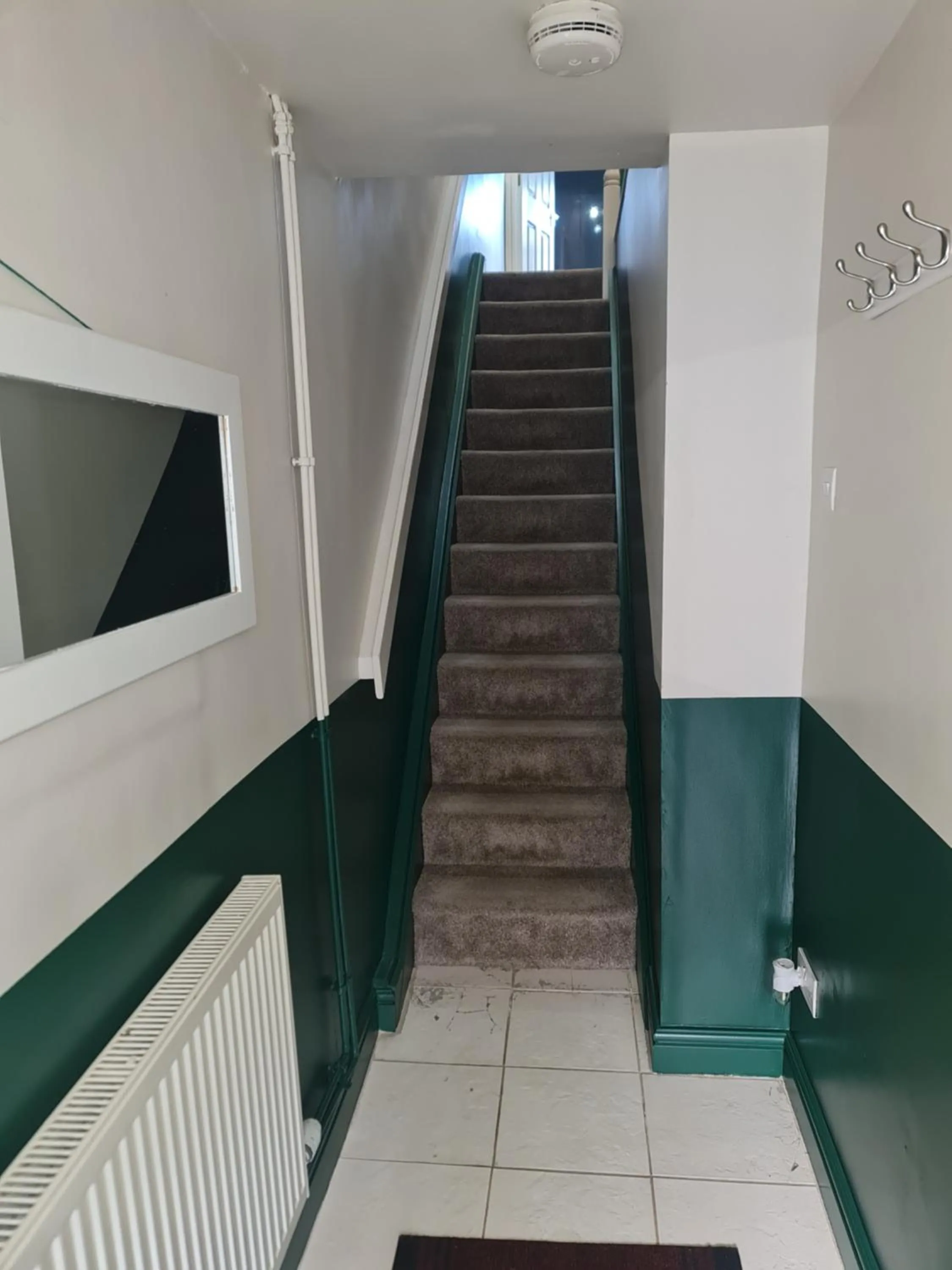 Swindon City Centre Duplex - EnterCloud9SA