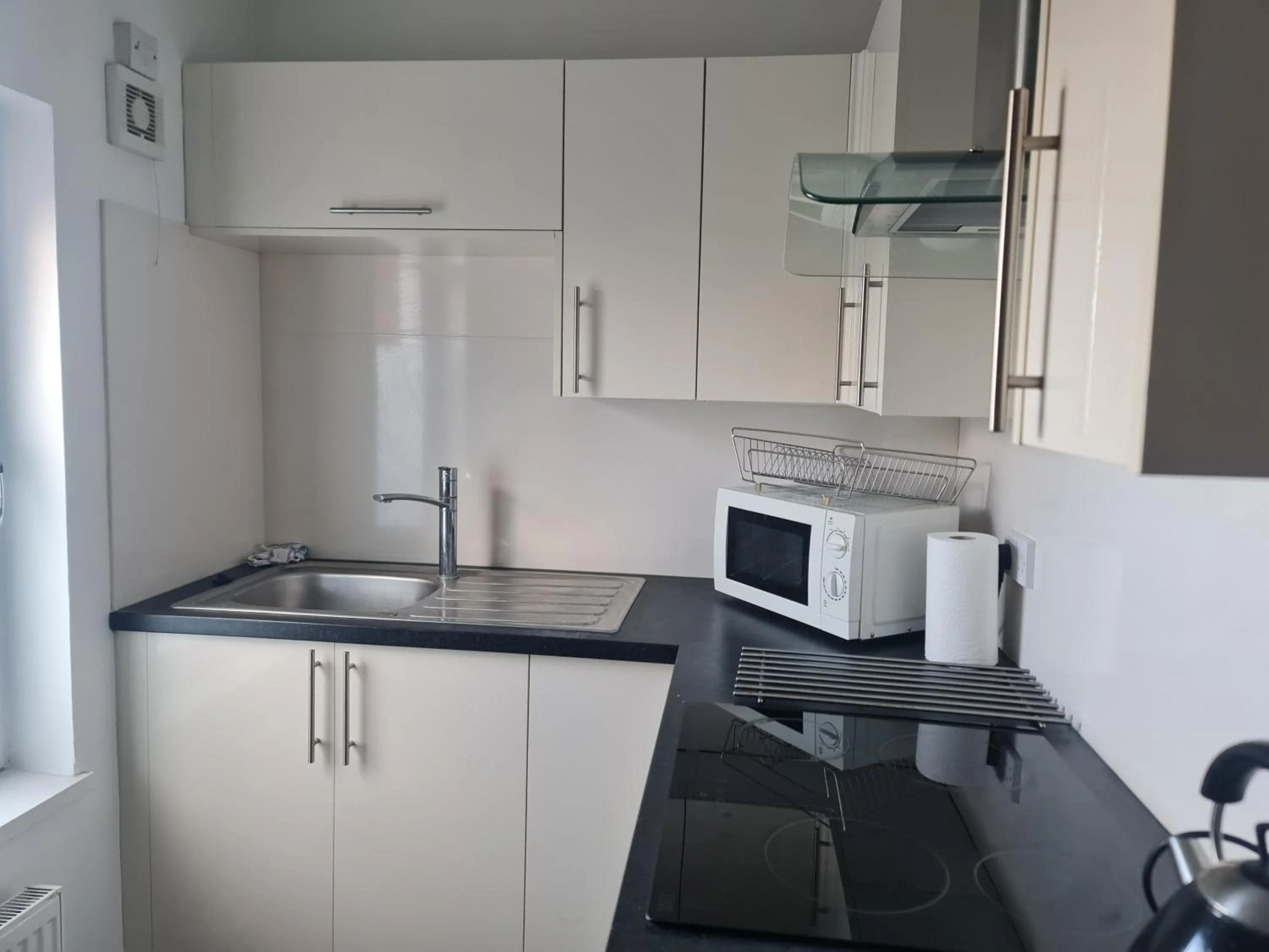 Swindon City Centre Duplex - EnterCloud9SA