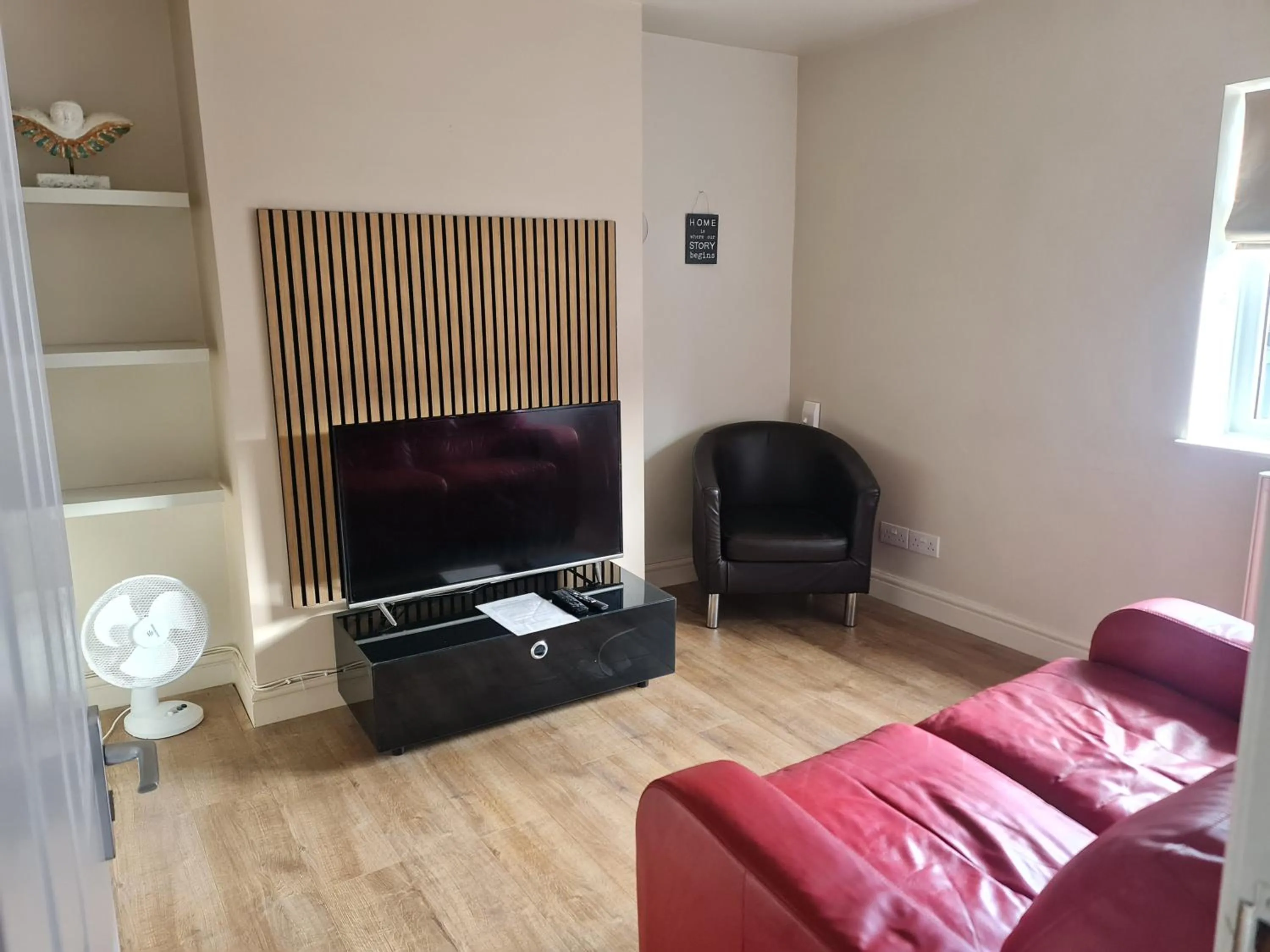 Swindon City Centre Duplex - EnterCloud9SA