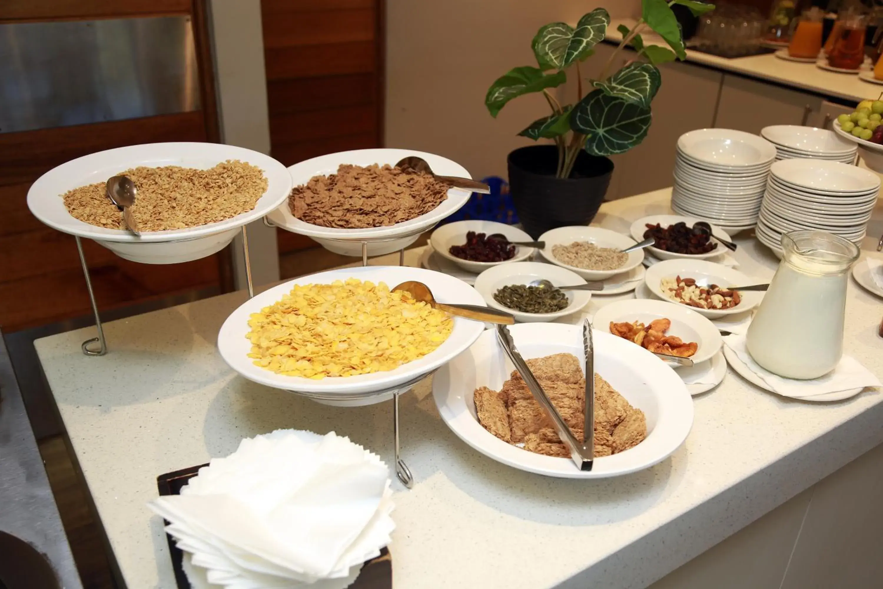 Restaurant/places to eat in Blue Lagoon Hotel and Conference Centre Restaurant/places to eat in Blue Lagoon Hotel and Conference Centre