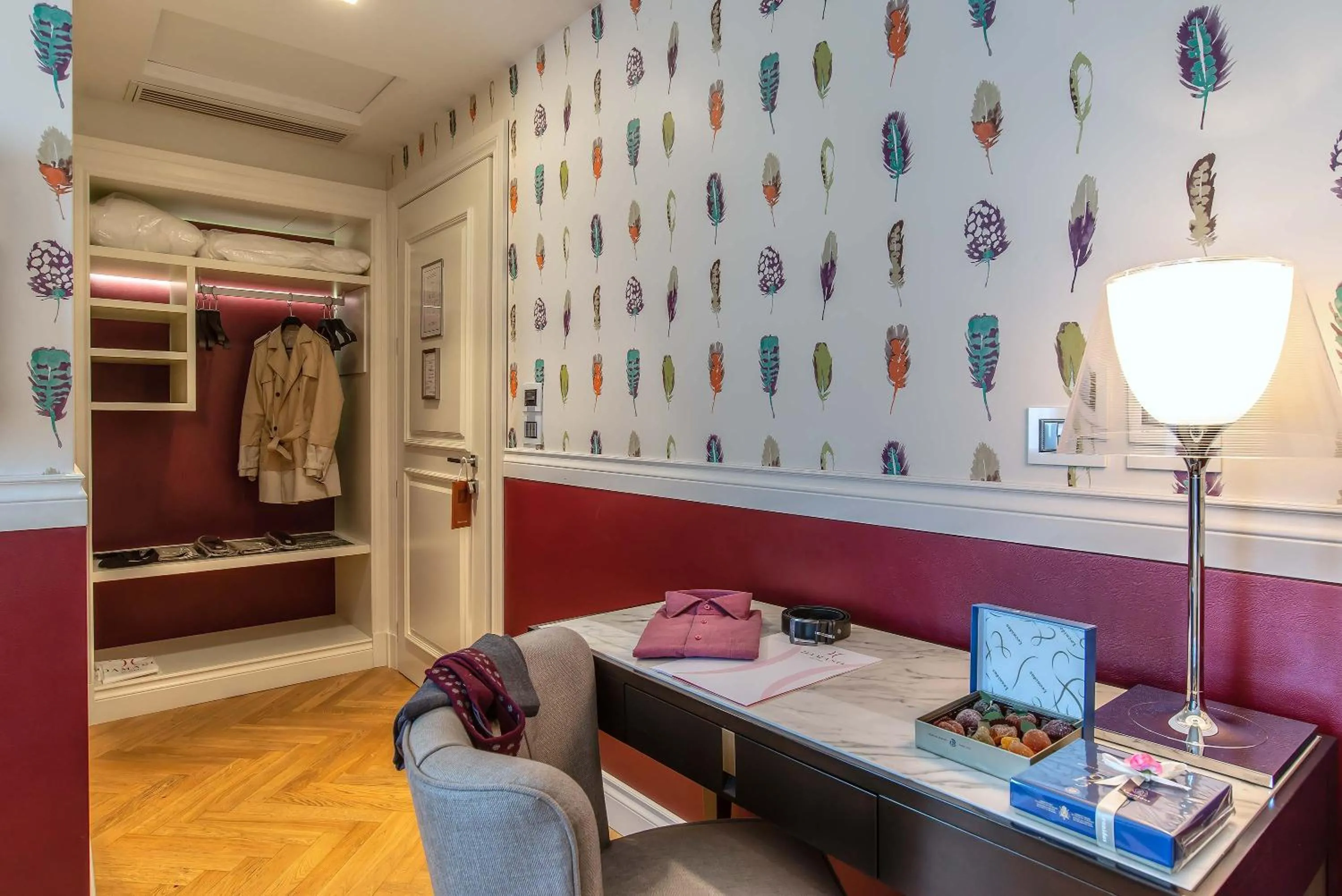 Photo of the whole room, Bed in Hotel Damaso