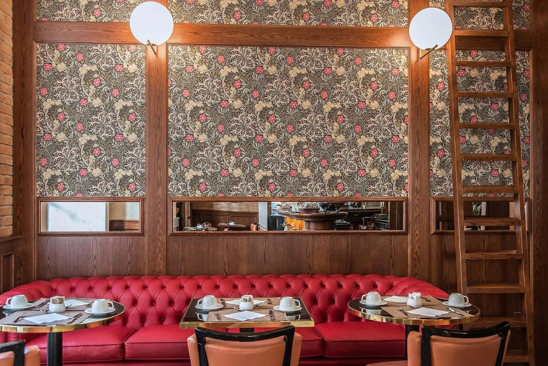 Drinks in Hotel Damaso