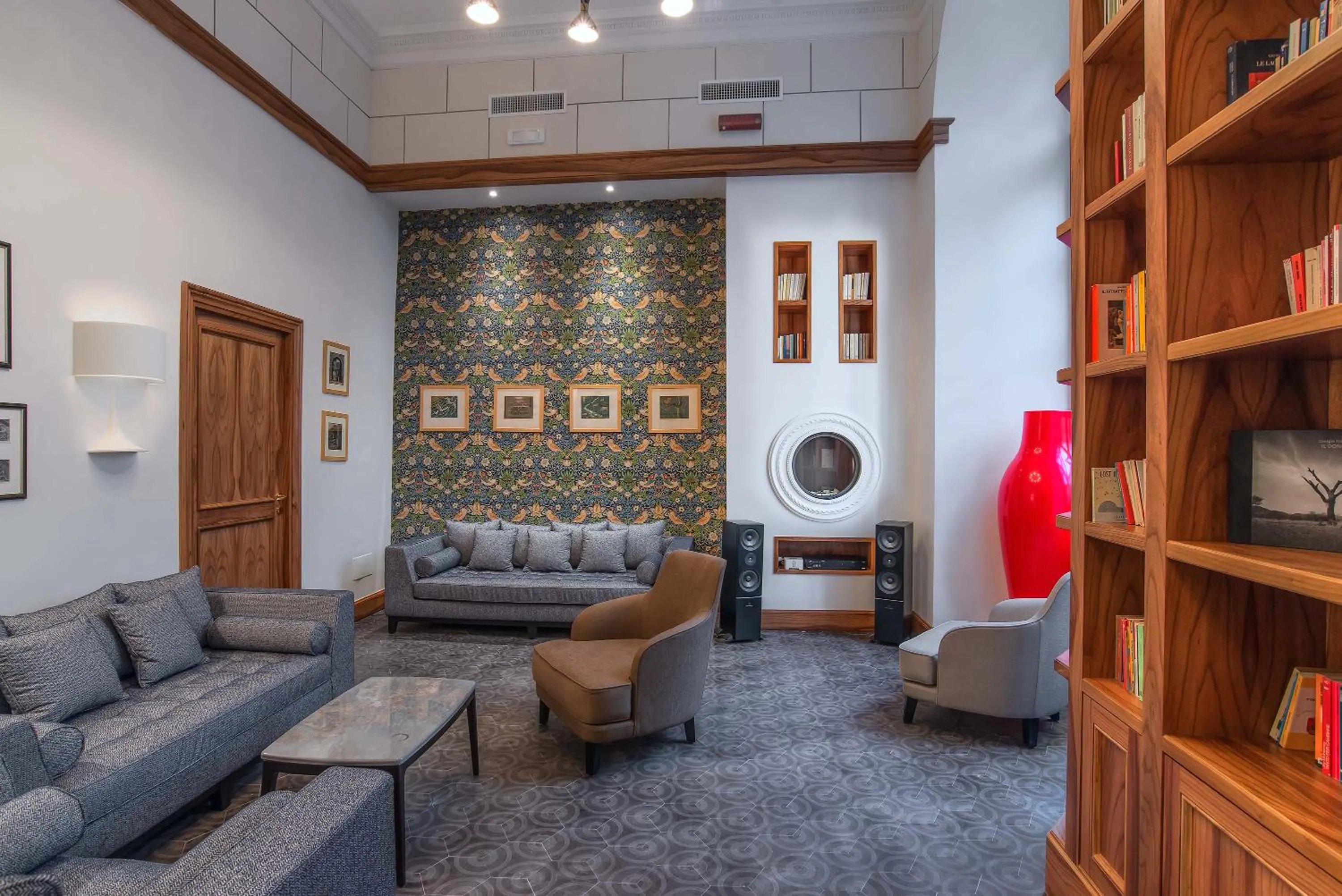 Lobby or reception in Hotel Damaso