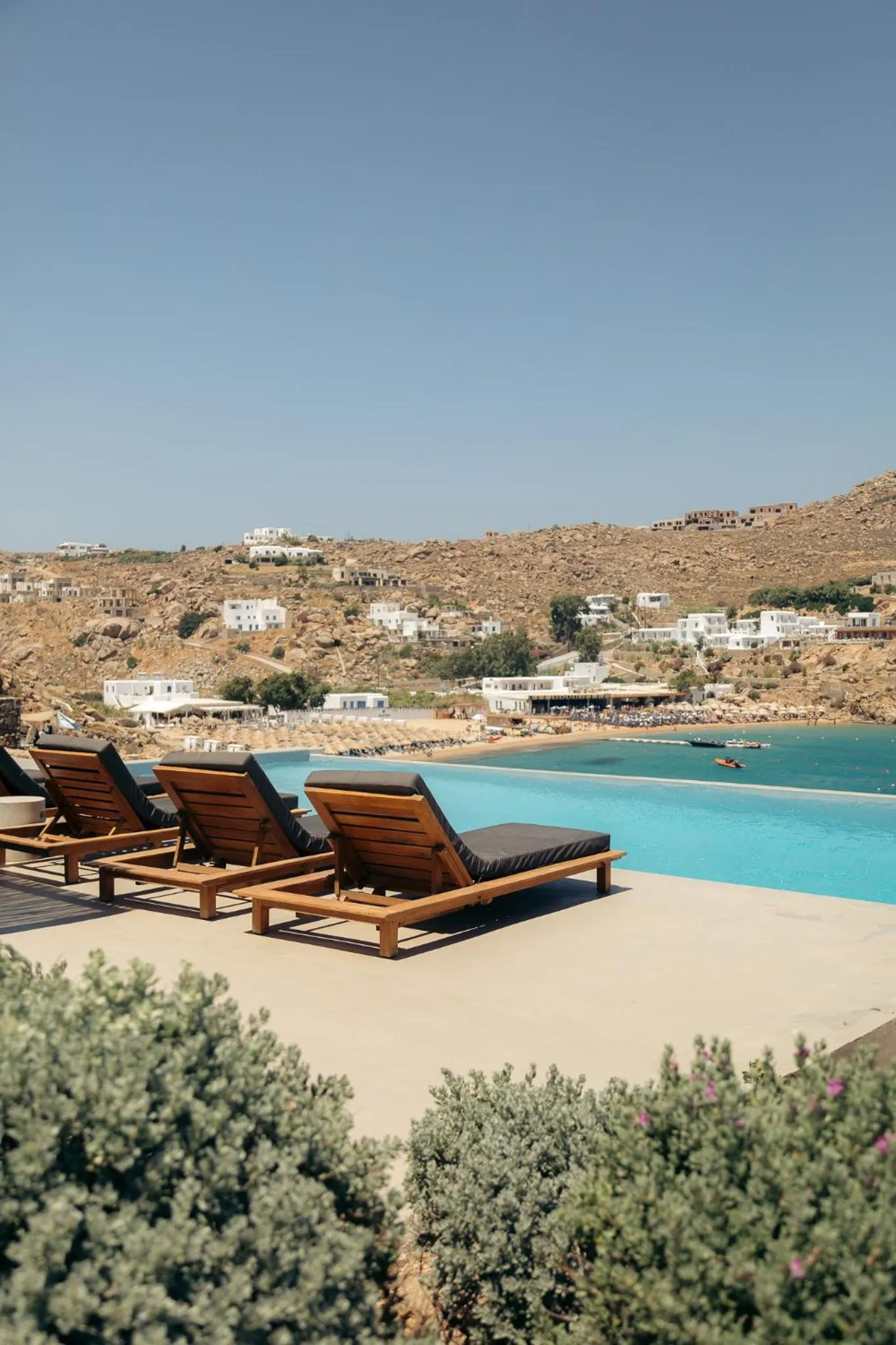 Swimming pool in Nimbus My Aktis