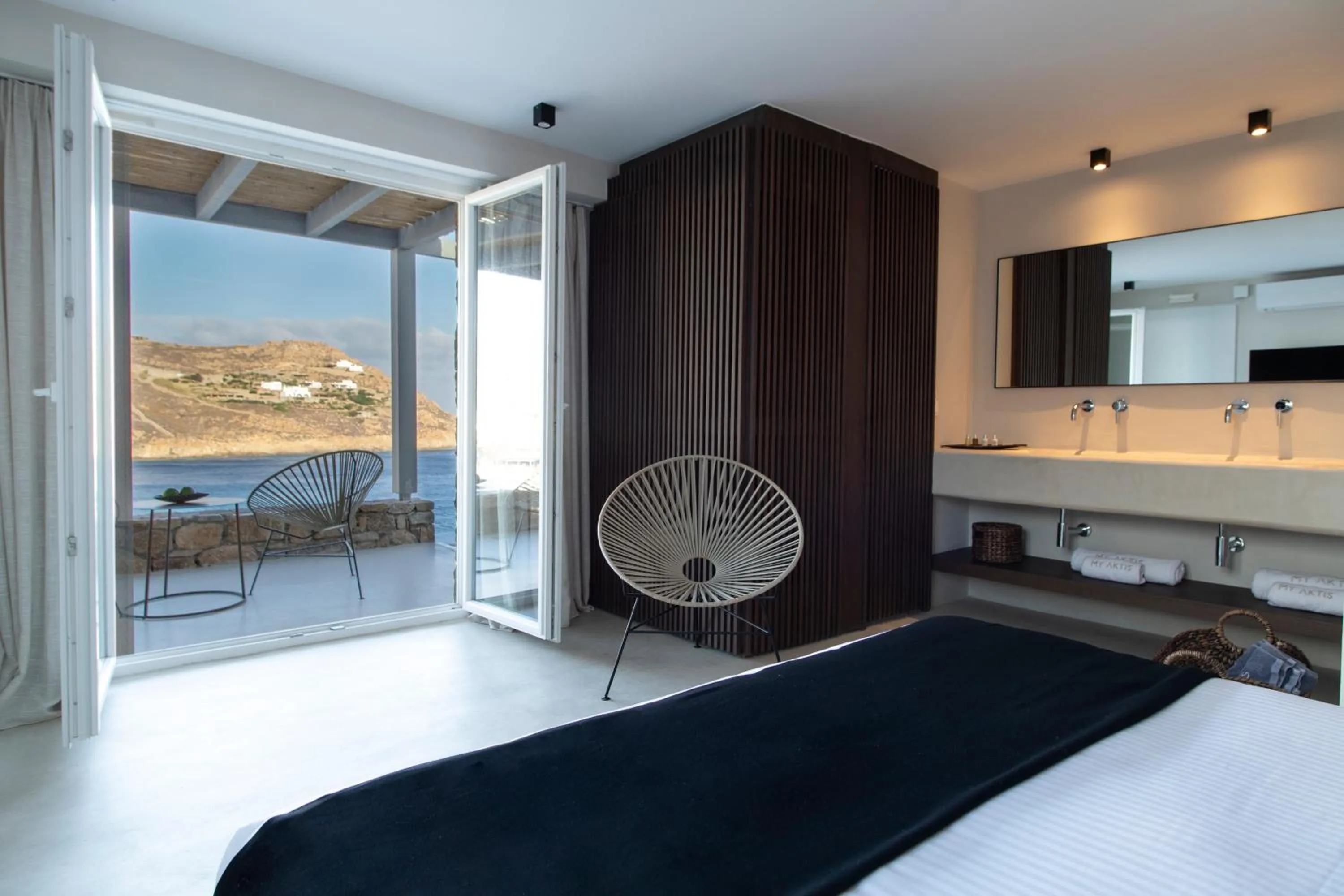 Bedroom, Bed in Nimbus My Aktis