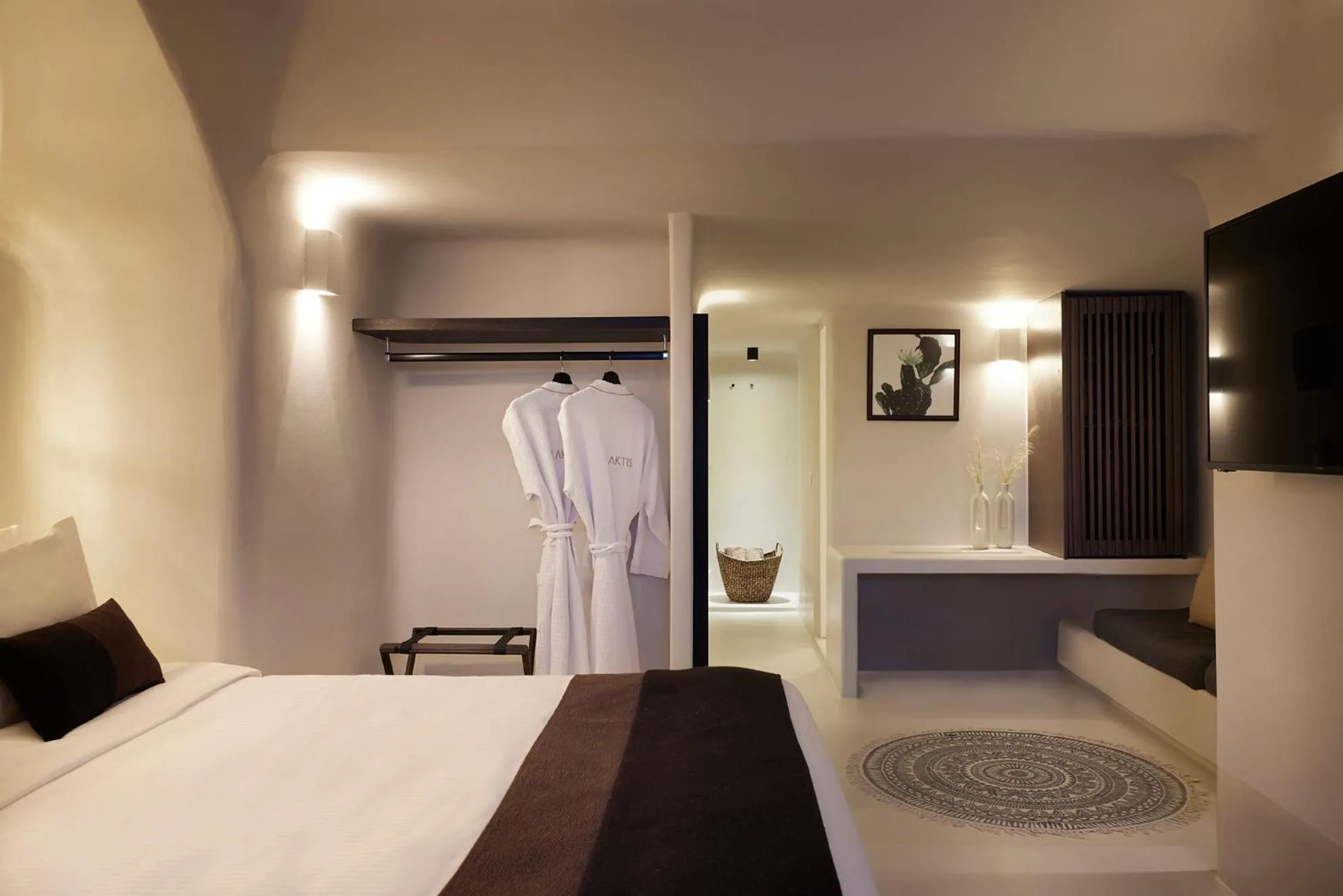 Bedroom, Bed in Nimbus My Aktis