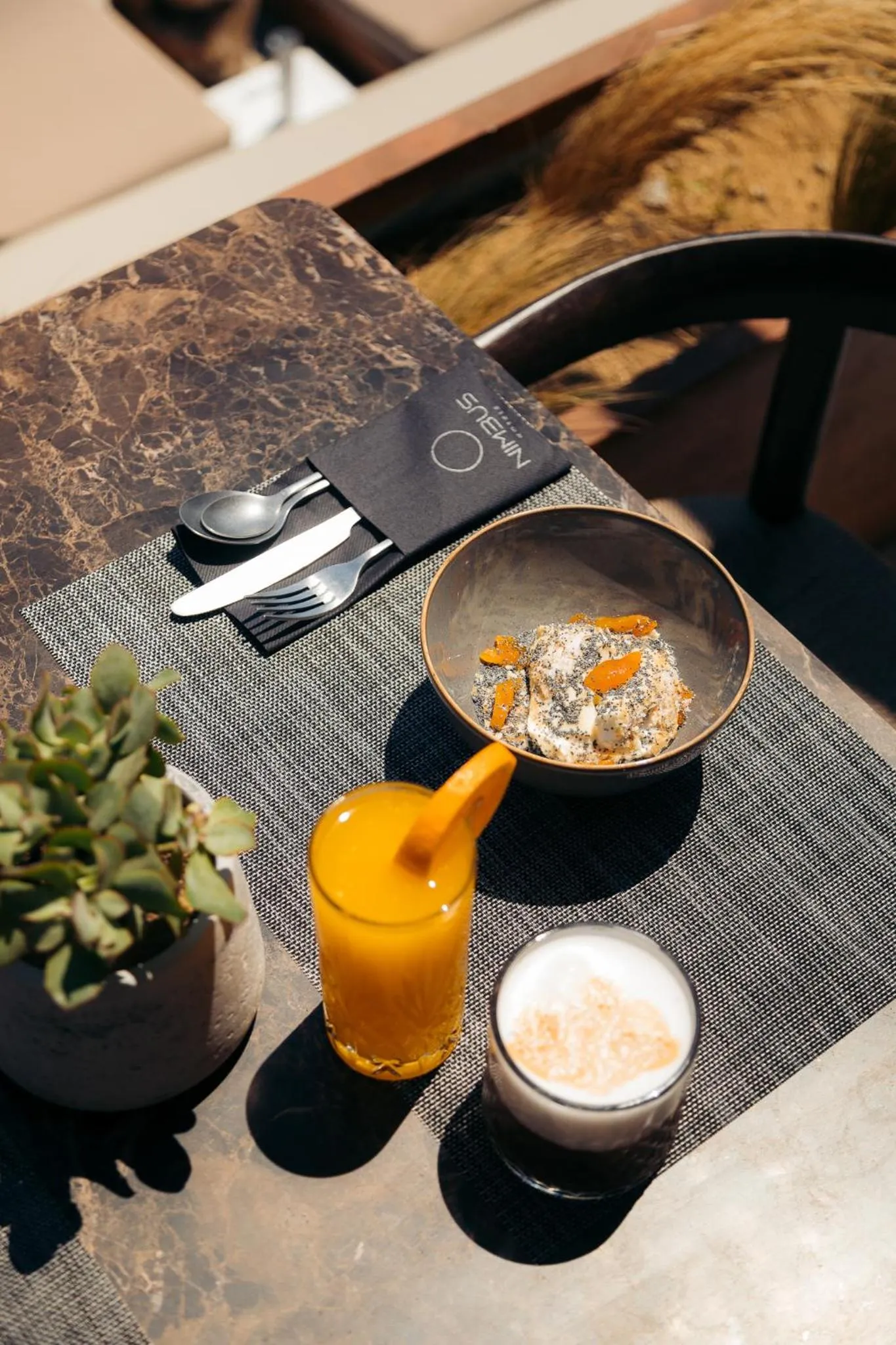 Food and drinks in Nimbus My Aktis