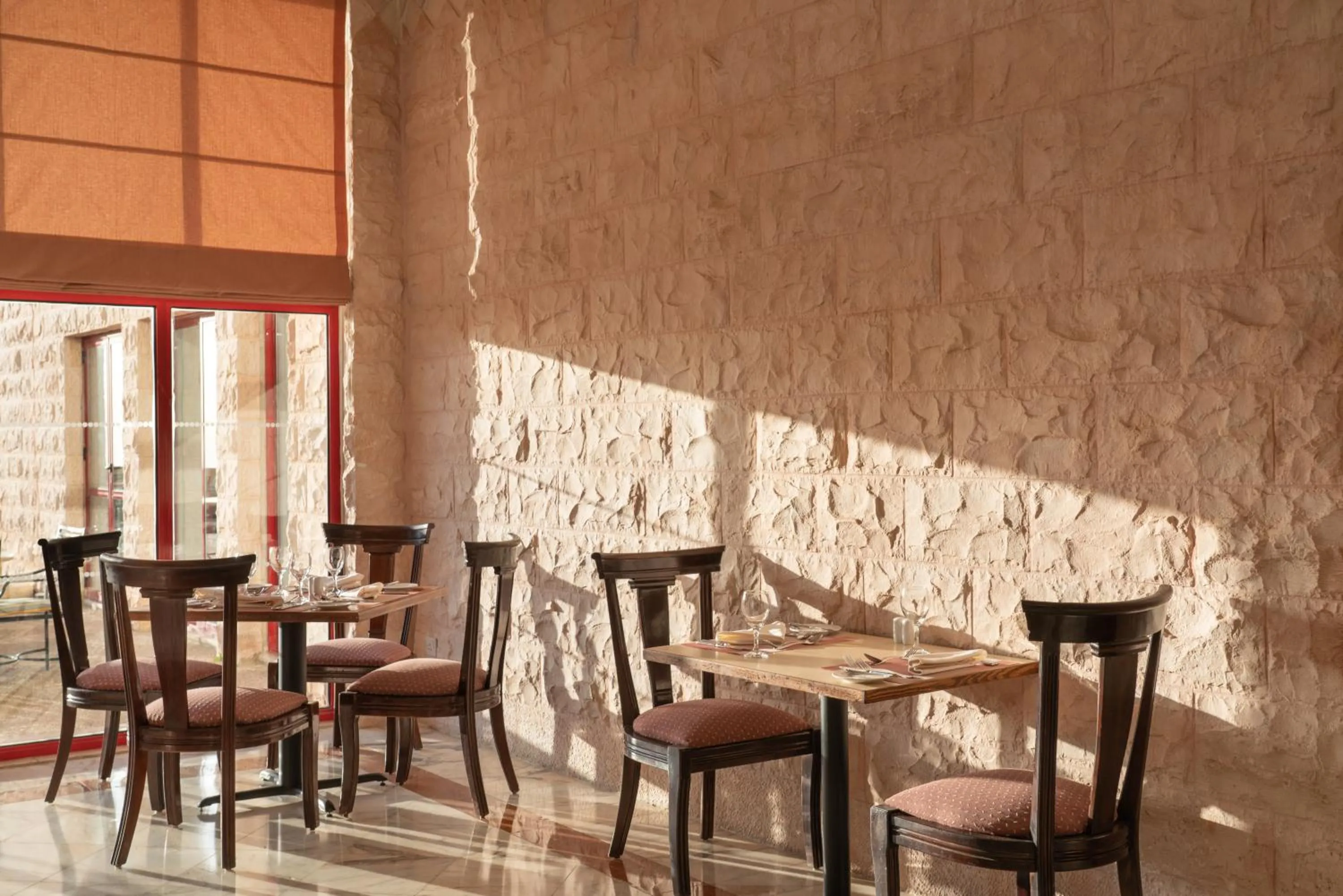 Restaurant/places to eat in Mövenpick Nabatean Castle Hotel