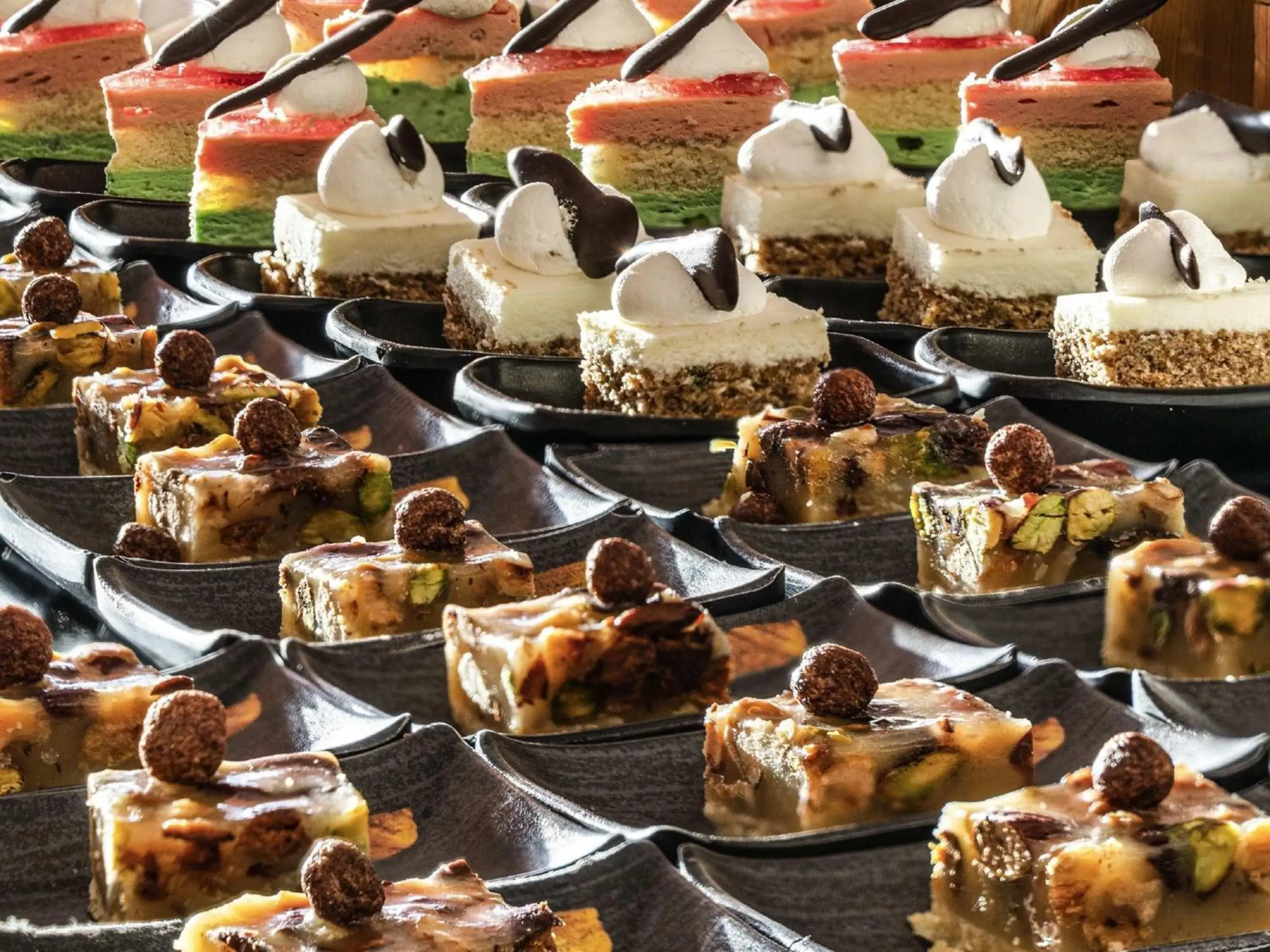 Restaurant/places to eat in Grand Mercure Petra Restaurant/places to eat in Grand Mercure Petra