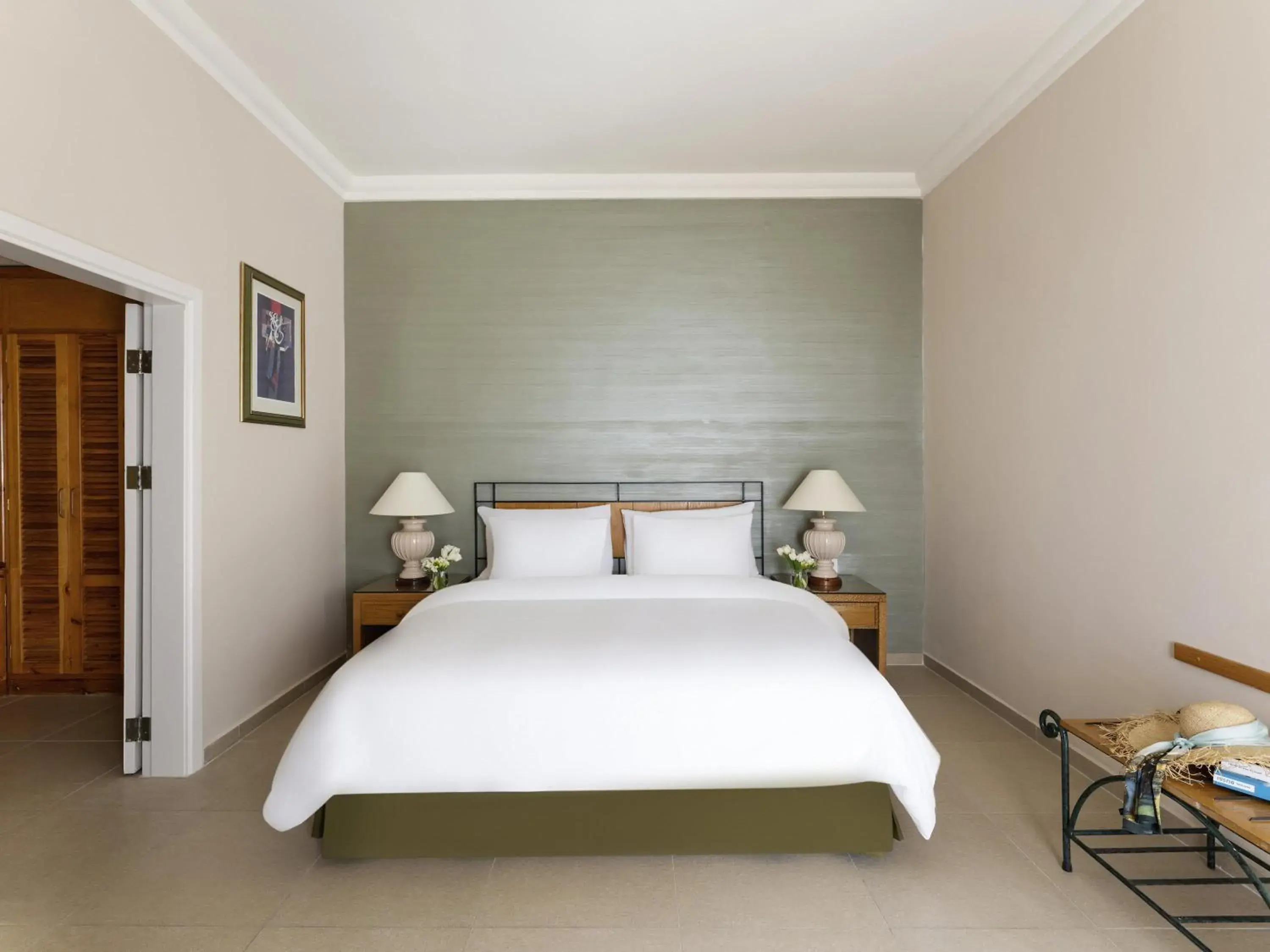 Bedroom, Bed in Grand Mercure Petra Bedroom, Bed in Grand Mercure Petra