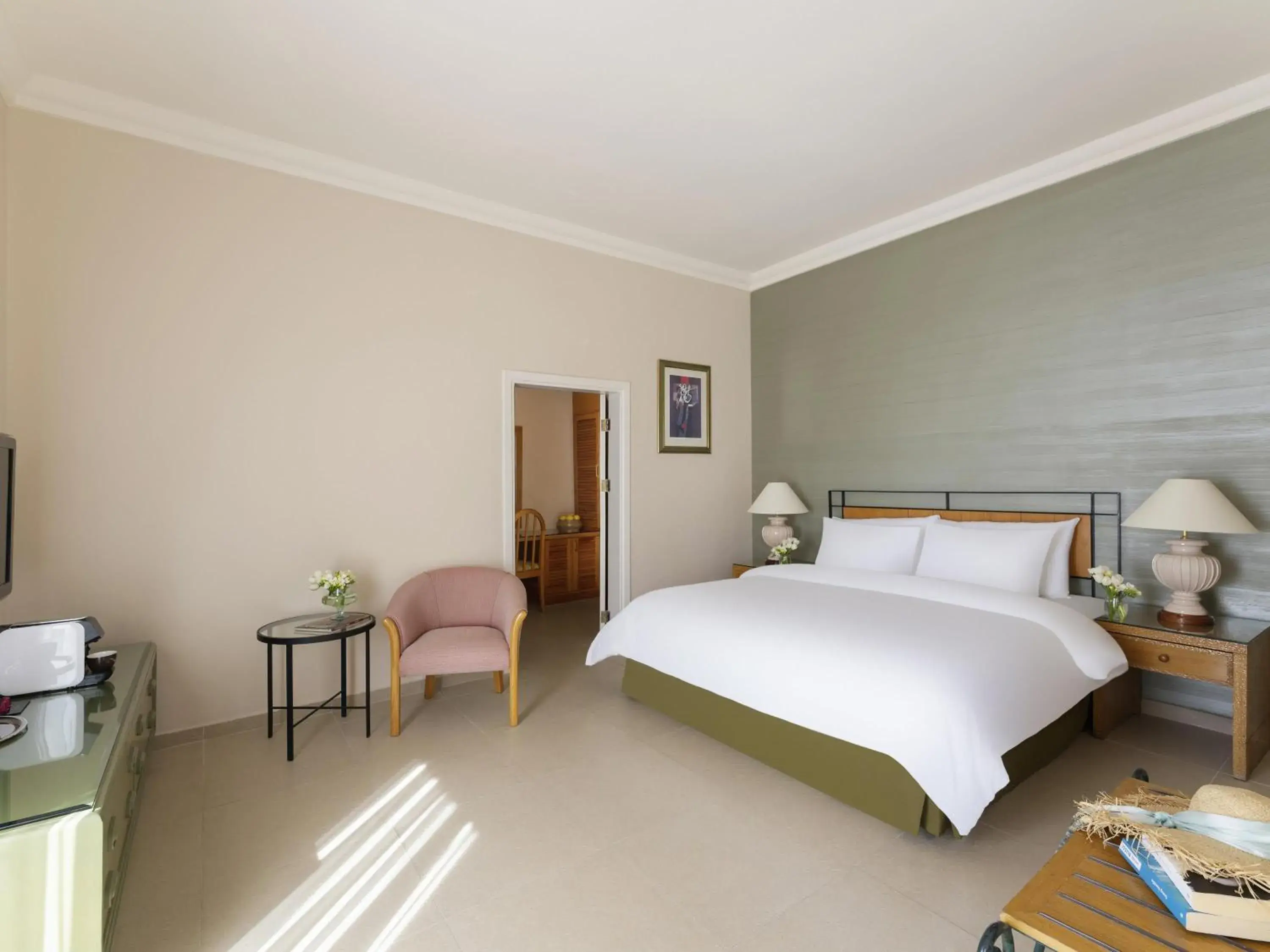 Bedroom, Bed in Grand Mercure Petra Bedroom, Bed in Grand Mercure Petra