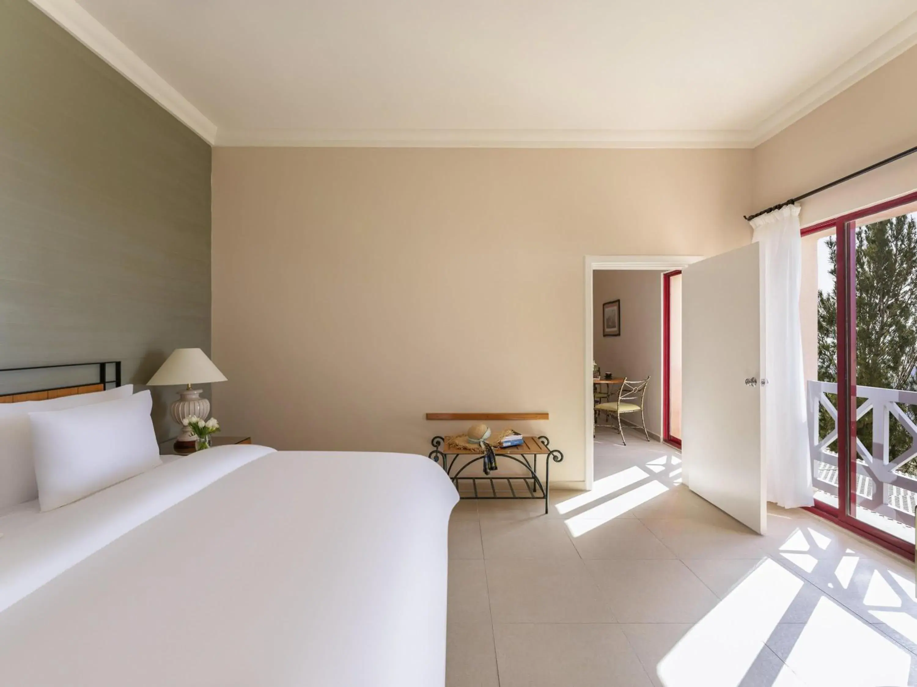 Bedroom, Bed in Grand Mercure Petra Bedroom, Bed in Grand Mercure Petra