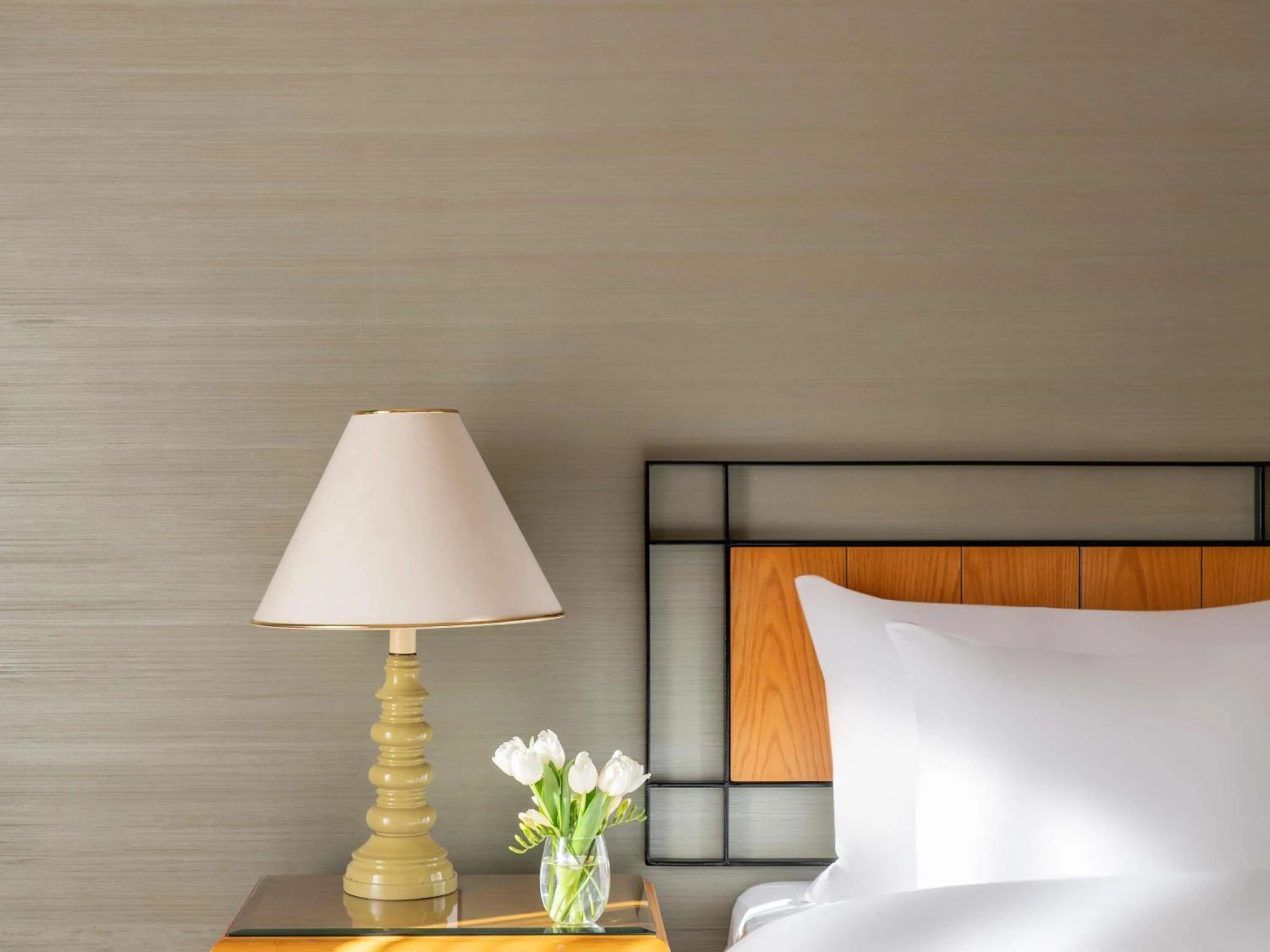 Bedroom, Bed in Grand Mercure Petra