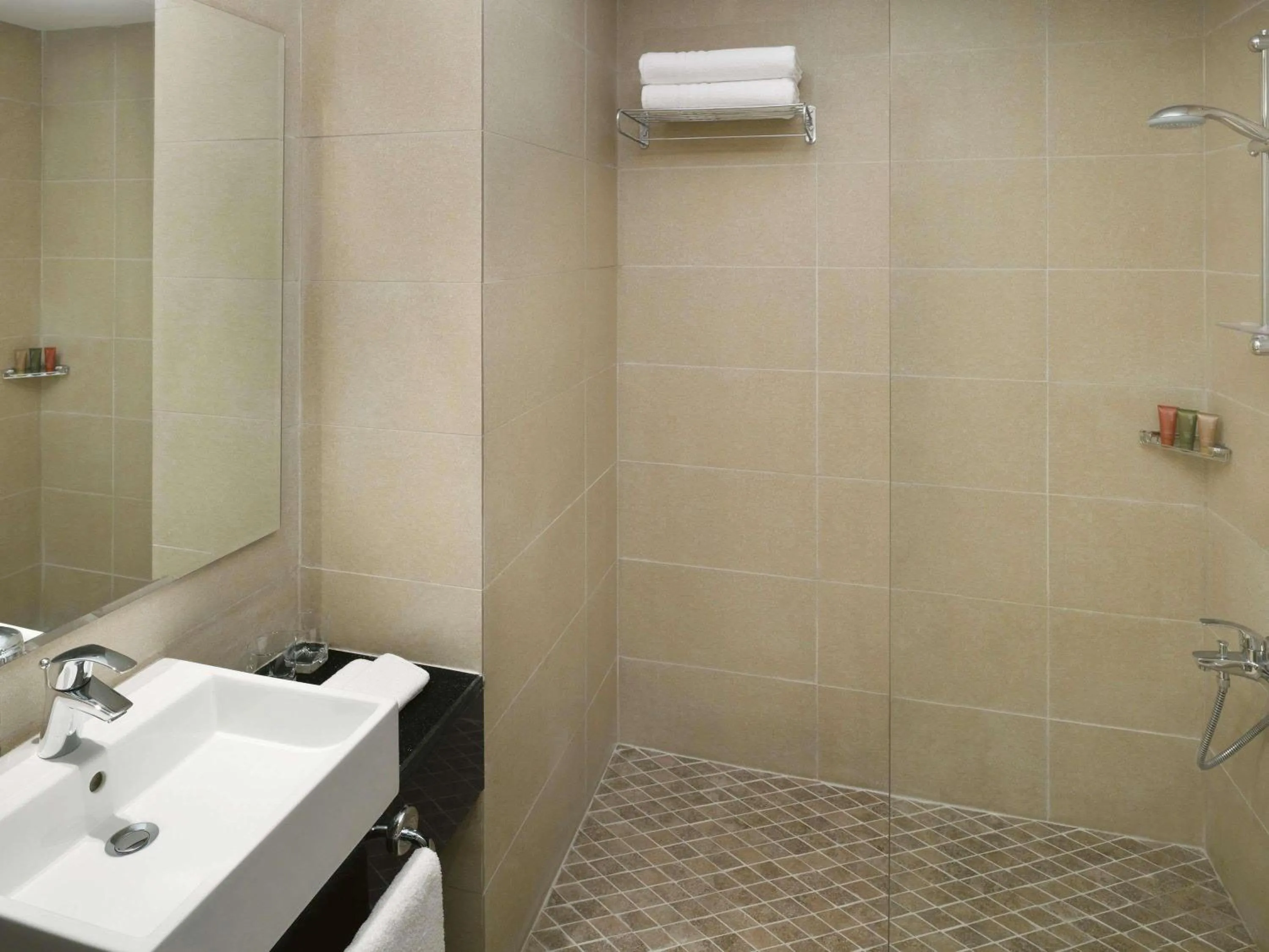 Bedroom in Grand Mercure Petra