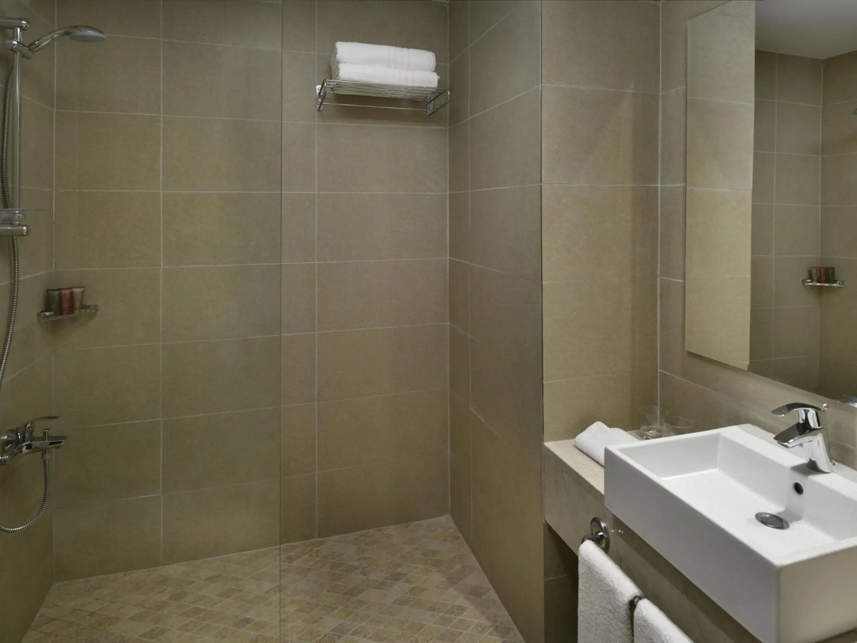 Bedroom in Grand Mercure Petra Bedroom in Grand Mercure Petra