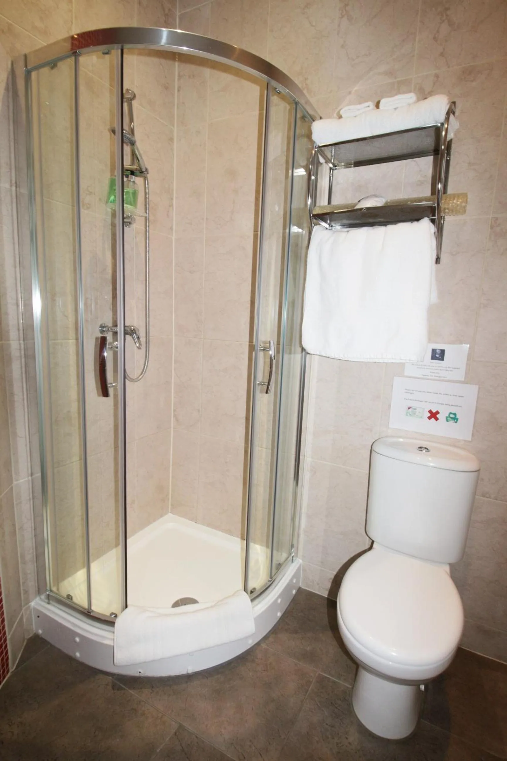 Bathroom in Tennyson