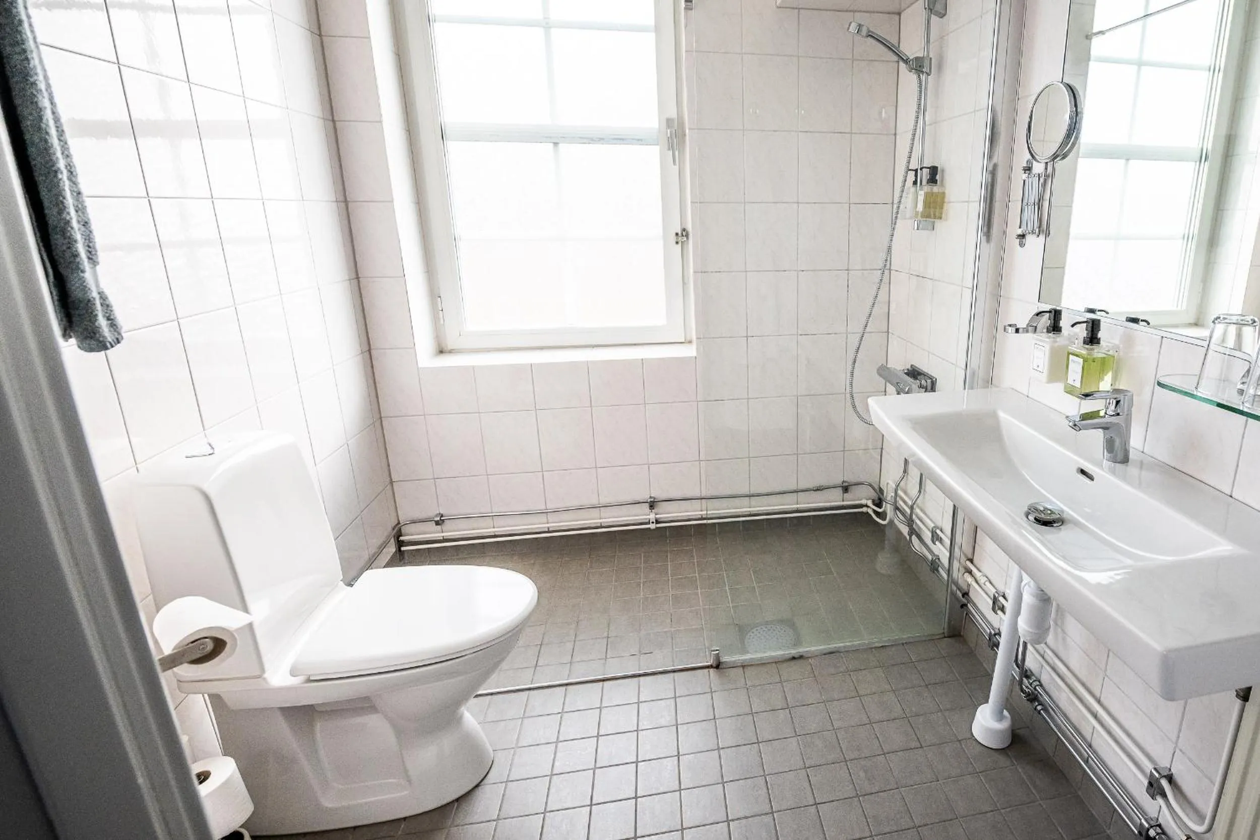 Toilet in Hotel Stensson