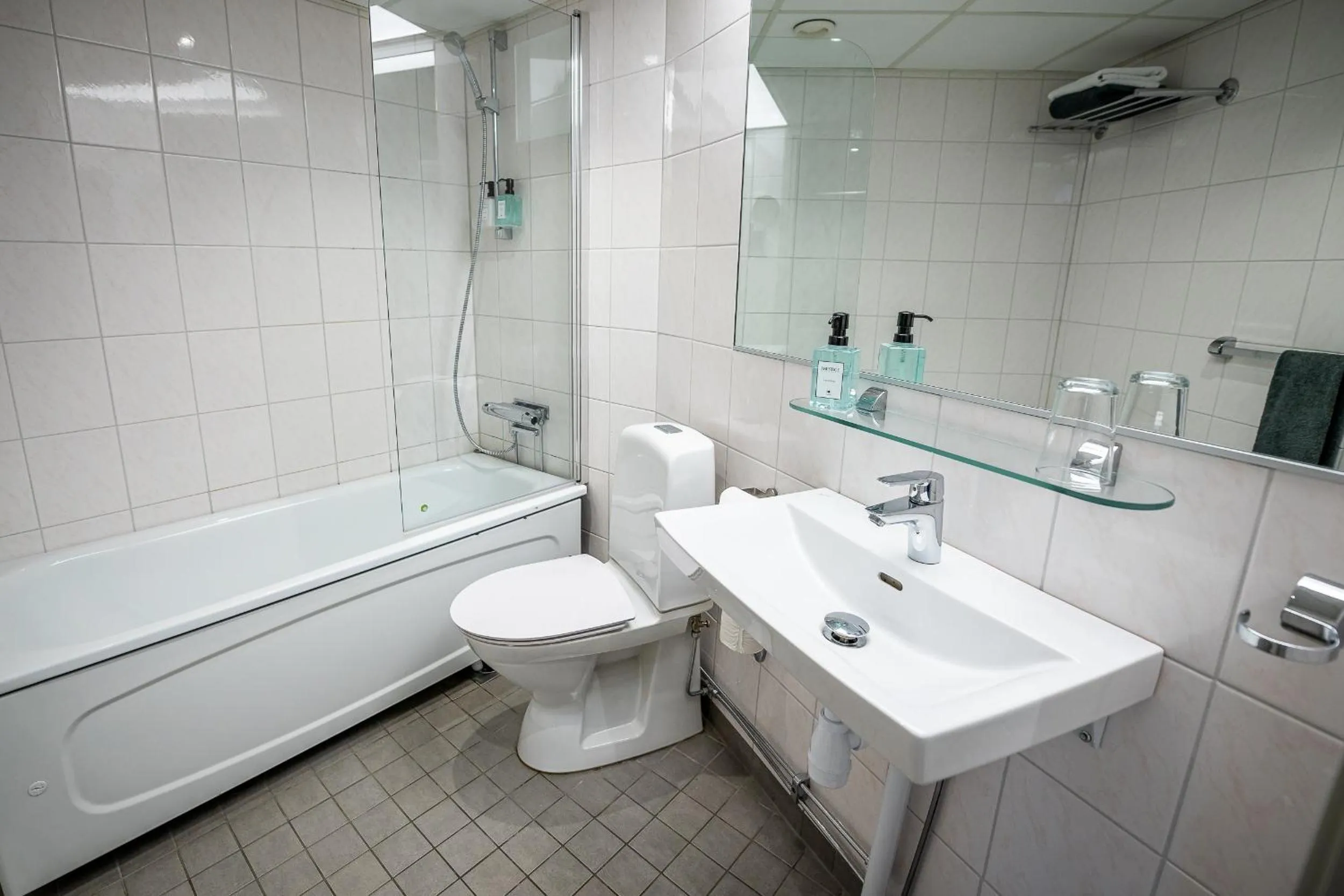 Toilet in Hotel Stensson