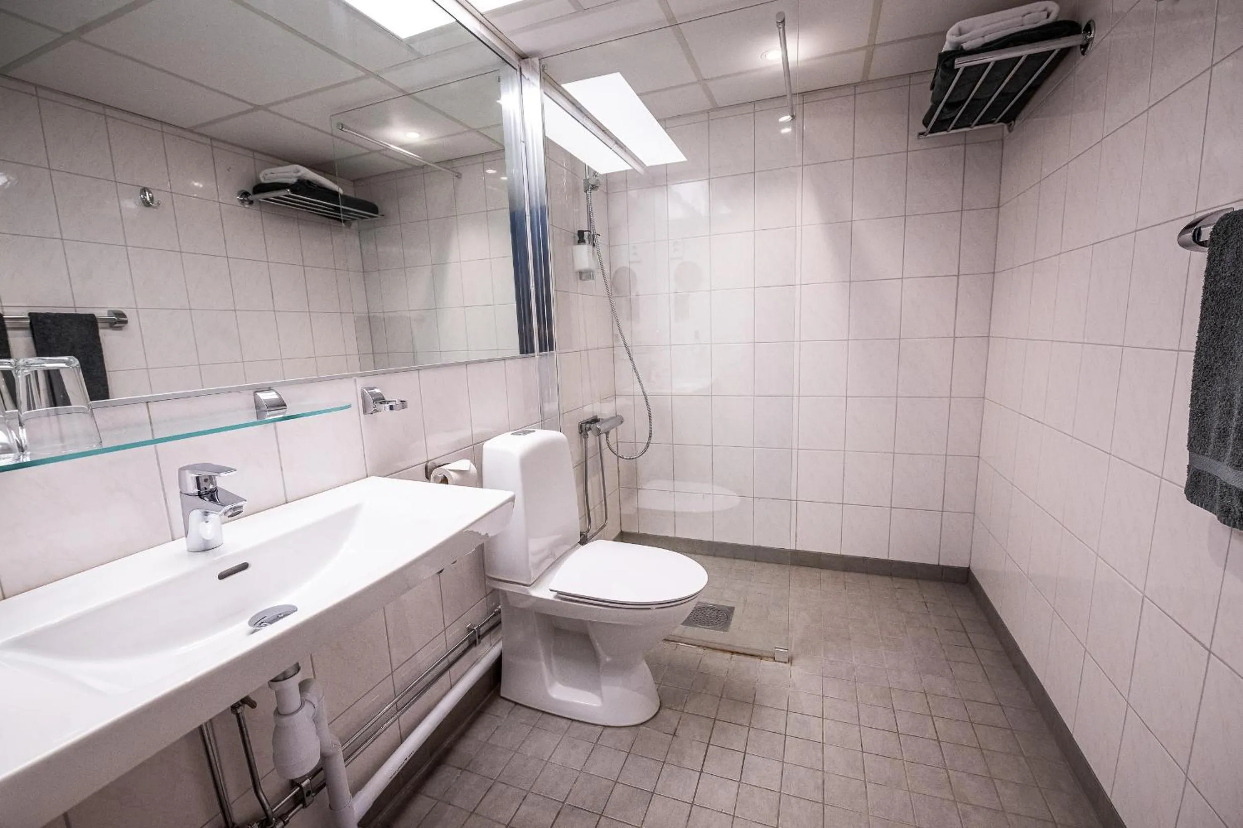 Toilet in Hotel Stensson