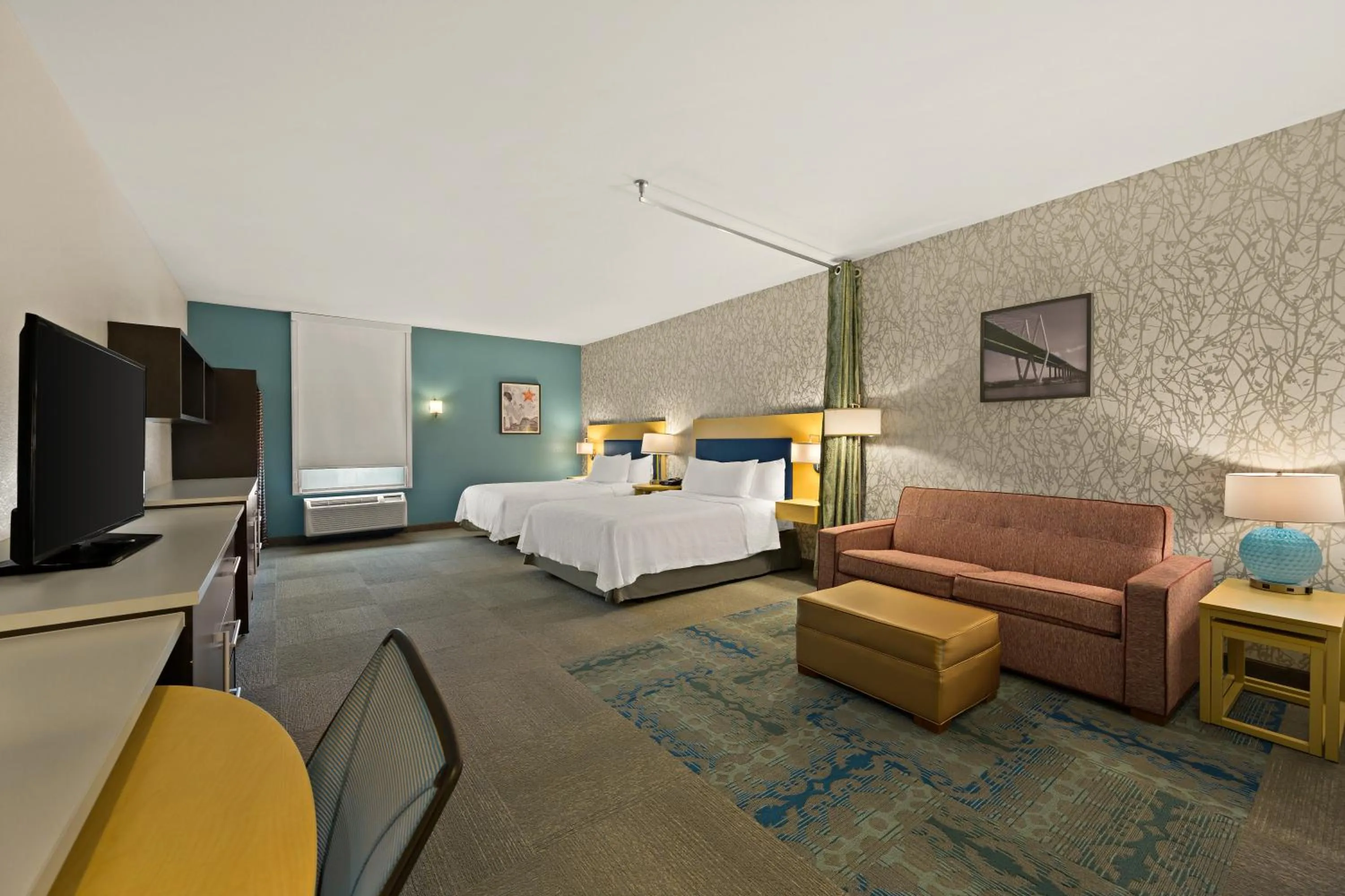 Bed in Home2 Suites By Hilton Baytown