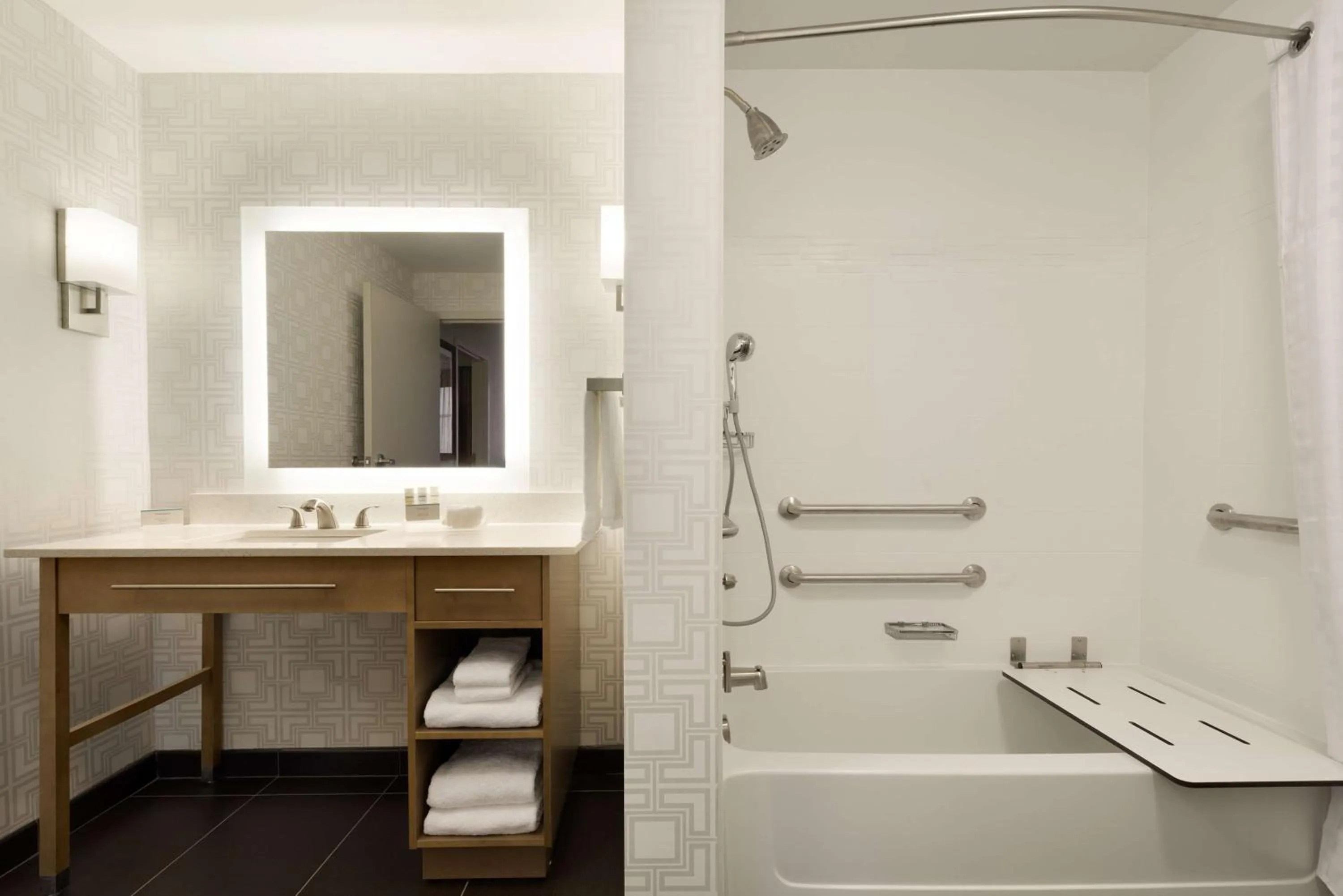 Bathroom in Homewood Suites By Hilton Memphis - Southaven