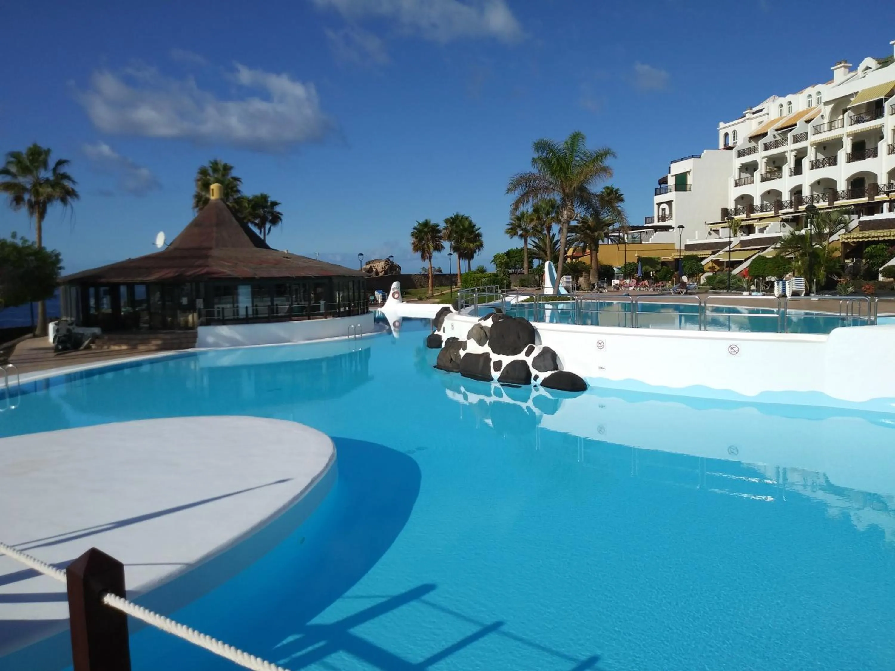 Sur Costa del Silencio Heated pool