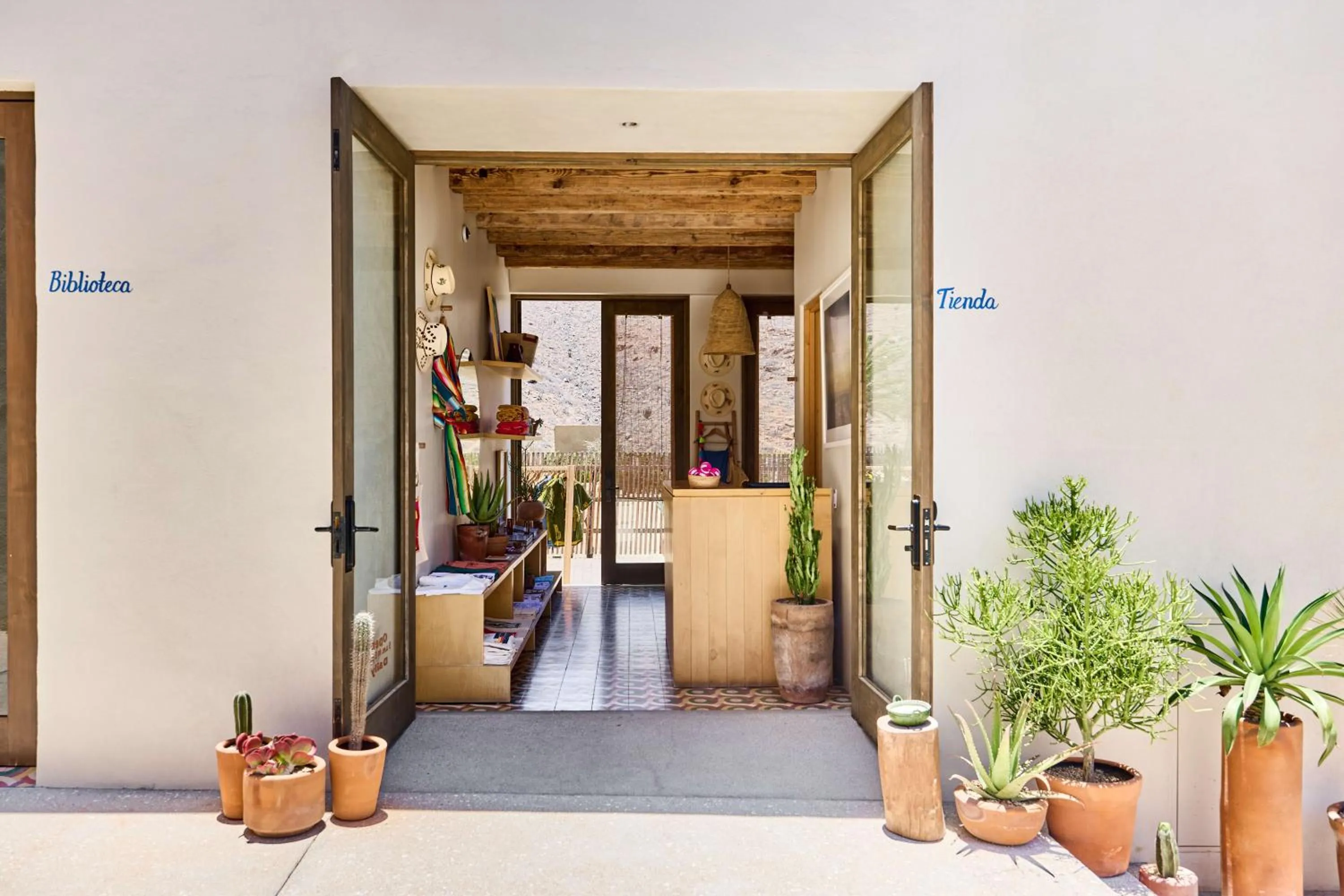 Hotel San Cristobal Adults 15+